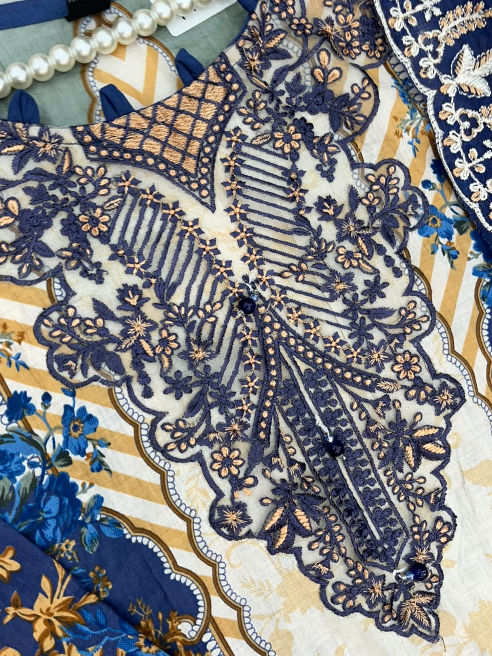 1498 Pakistani Heavy Lawn Suit - 5