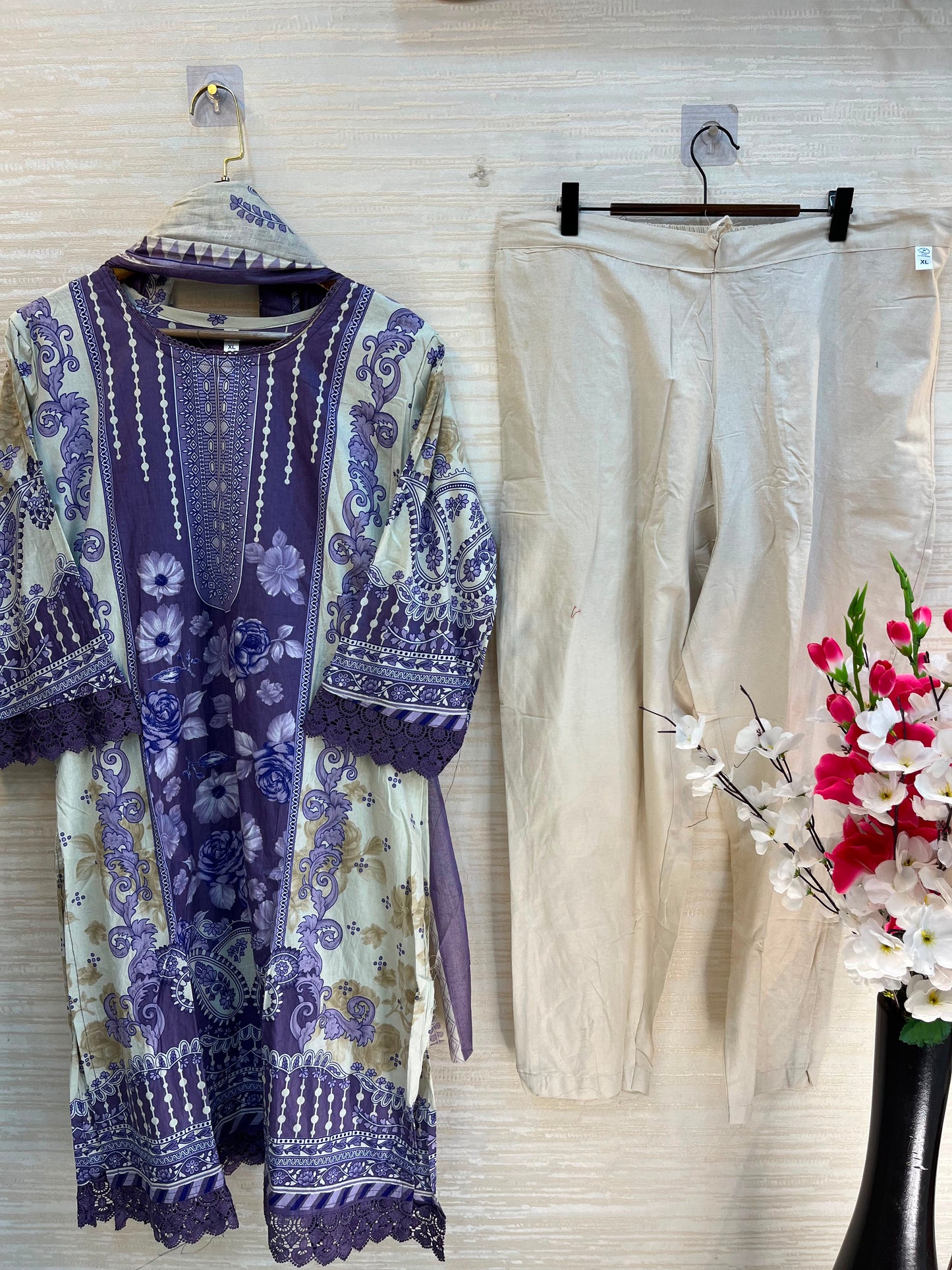 1087 Pakistani Printed Suit
