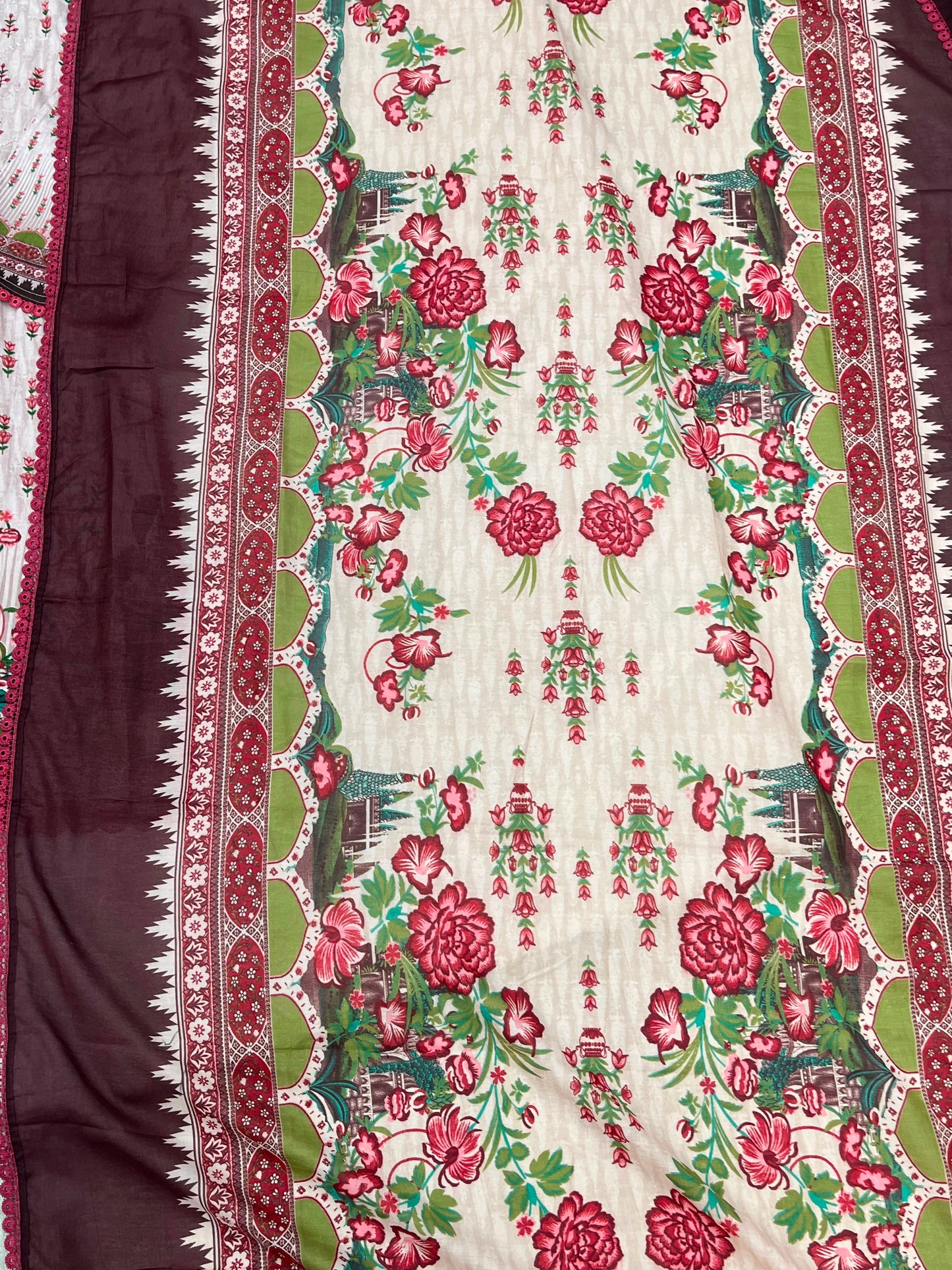 1328 Pakistani Lawn Suit