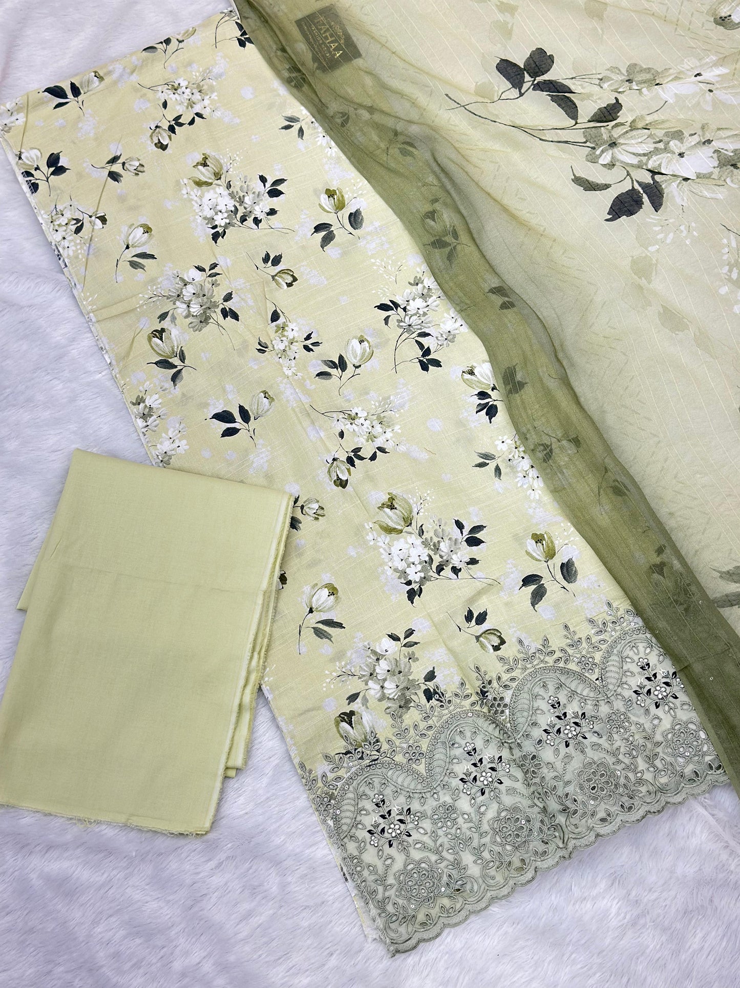 886 Unstitched OG Areeba by Tawakkal Fabrics Embroidered Lawn Suit