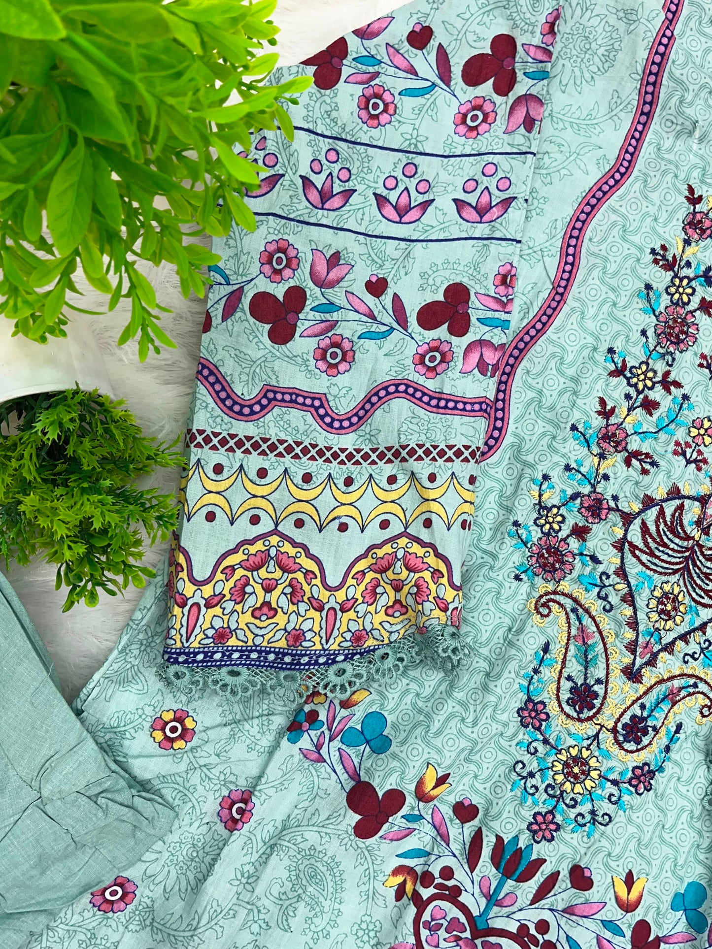 1216 Pakistani Embroidered Suit