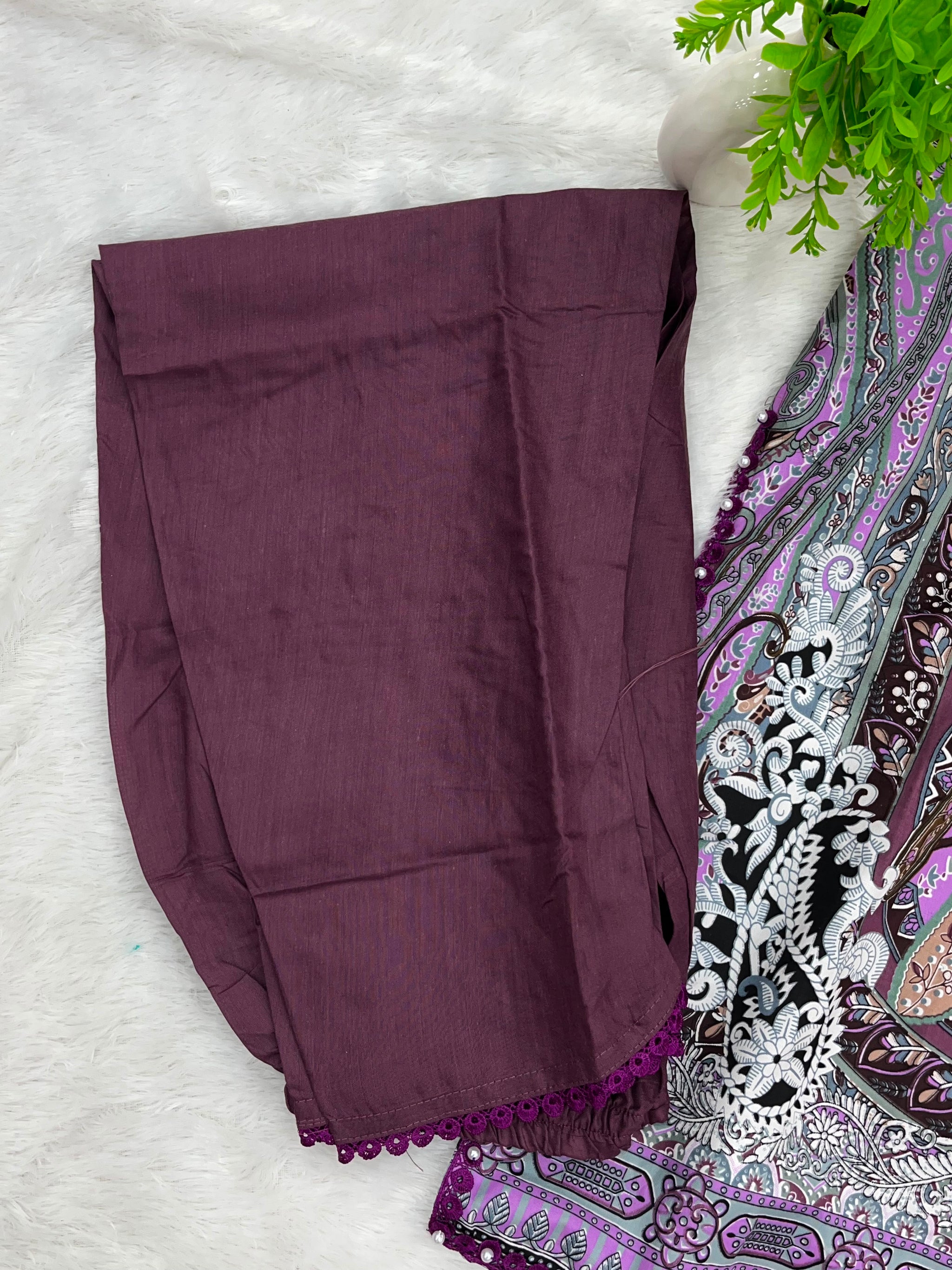 1305 Pakistani Embroidered Suit - Vandana Aarzu