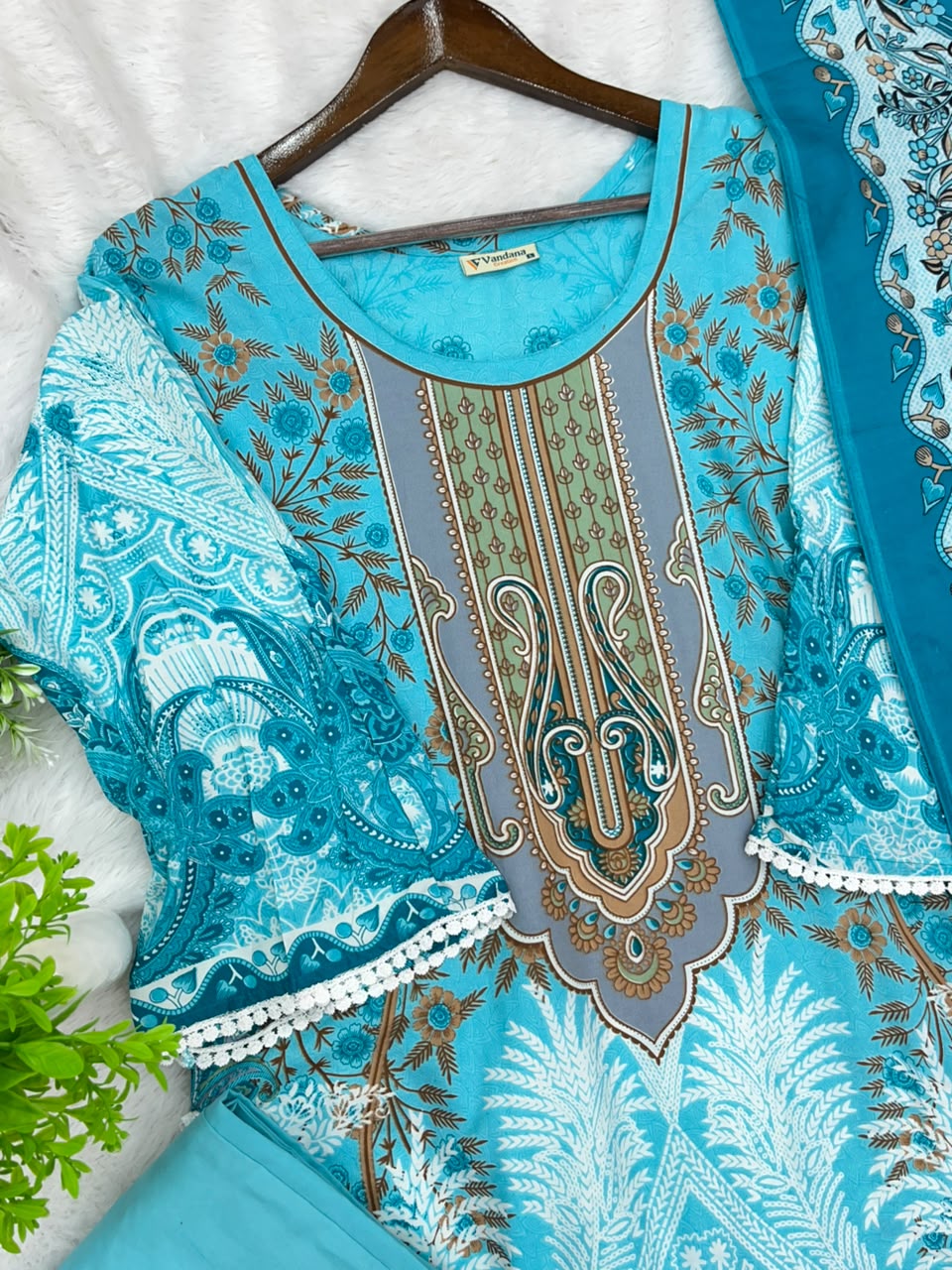1271 Pakistani Printed Suit