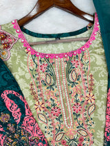 1304 Pakistani Embroidered Suit - Vandana Aarzu
