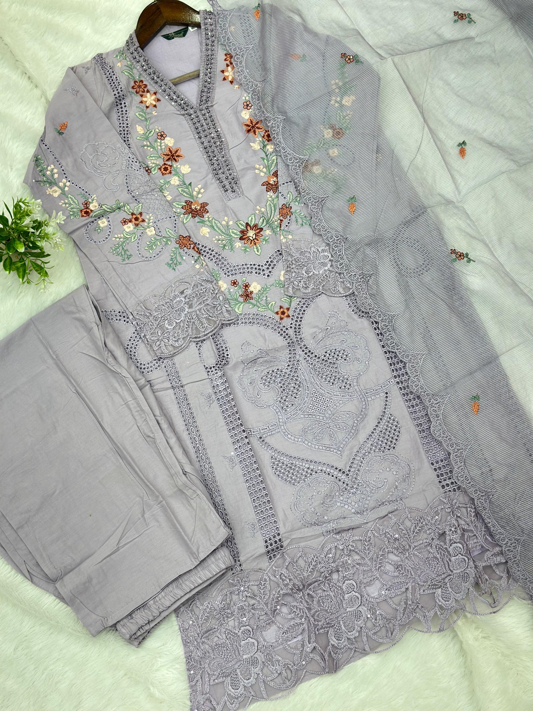 780 Readymade Pakistani Heavy Embroidered Lawn