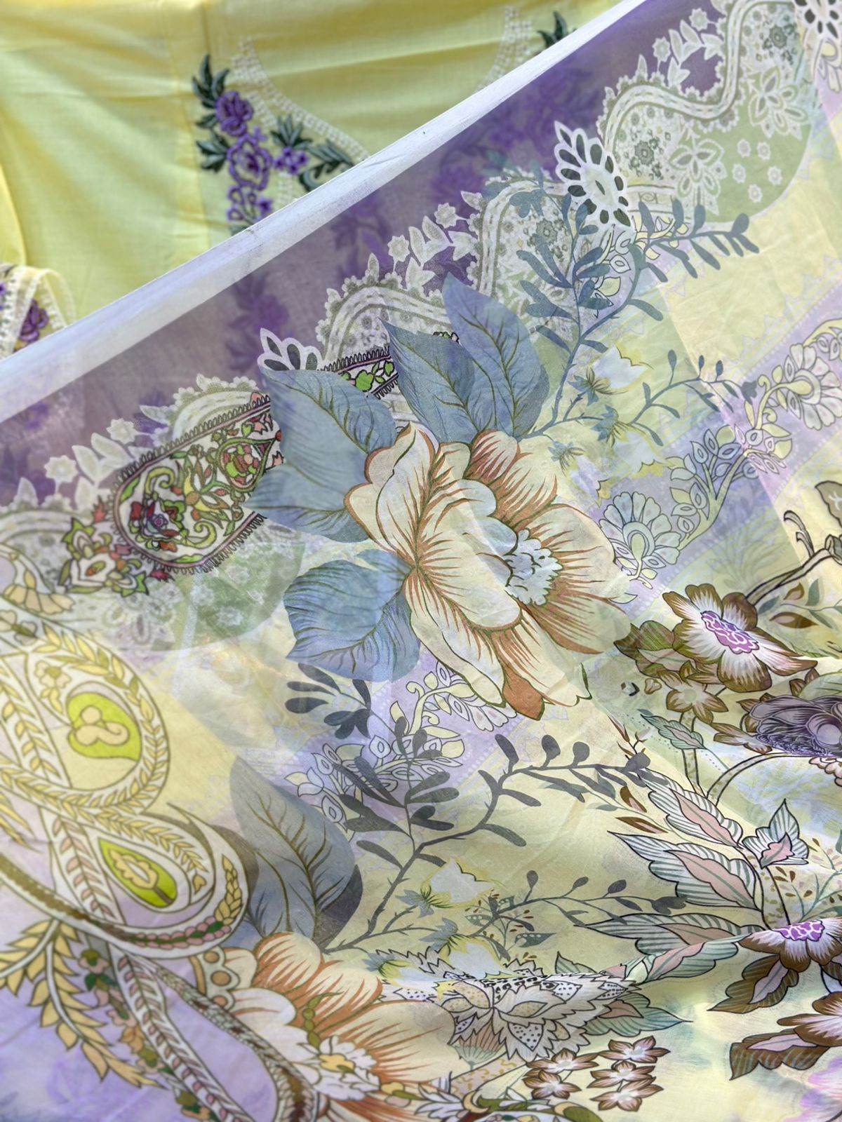 536 Maria-B Unstitched suit
