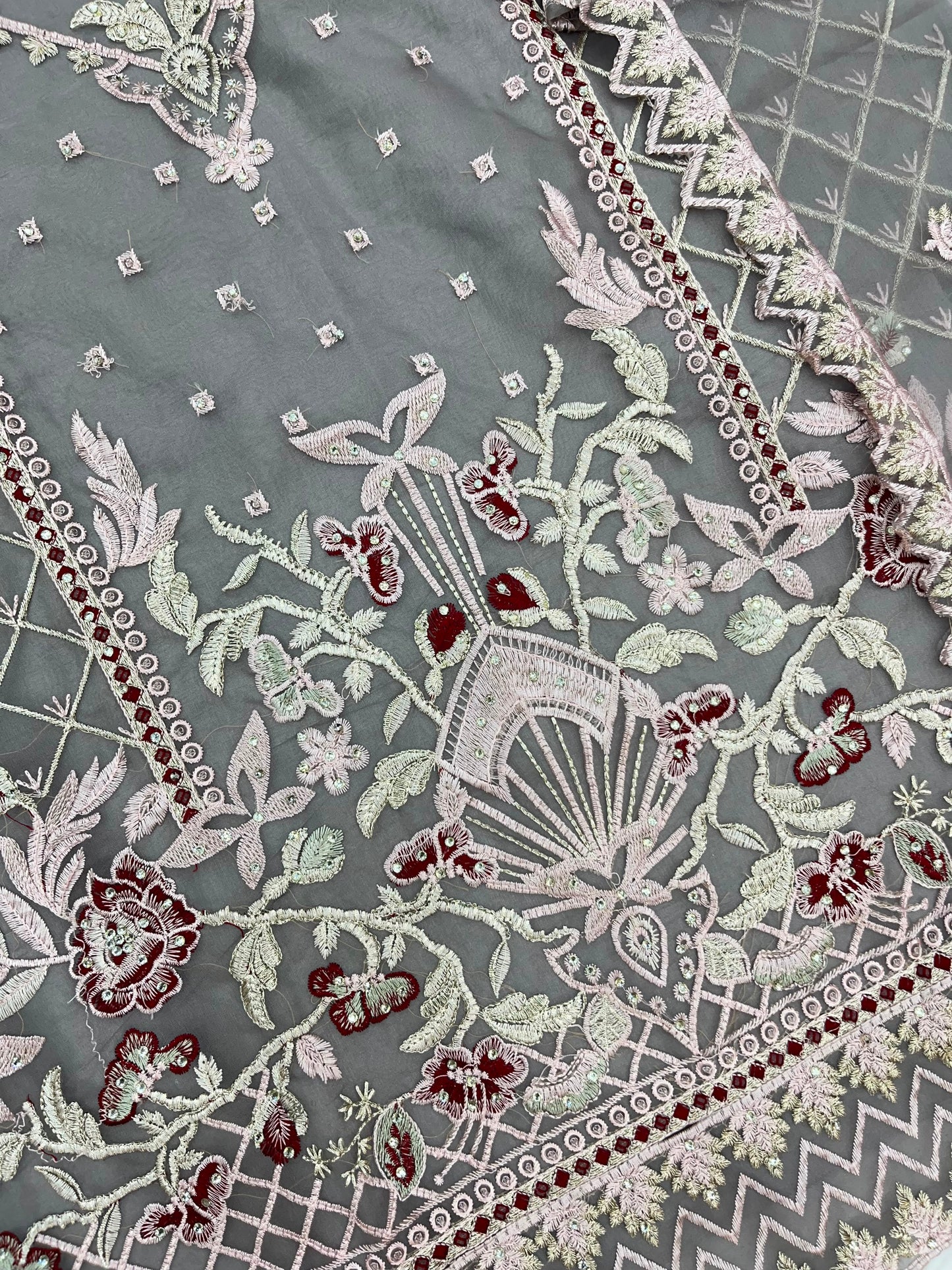 1143 Premium Pakistani Partywear - Grey
