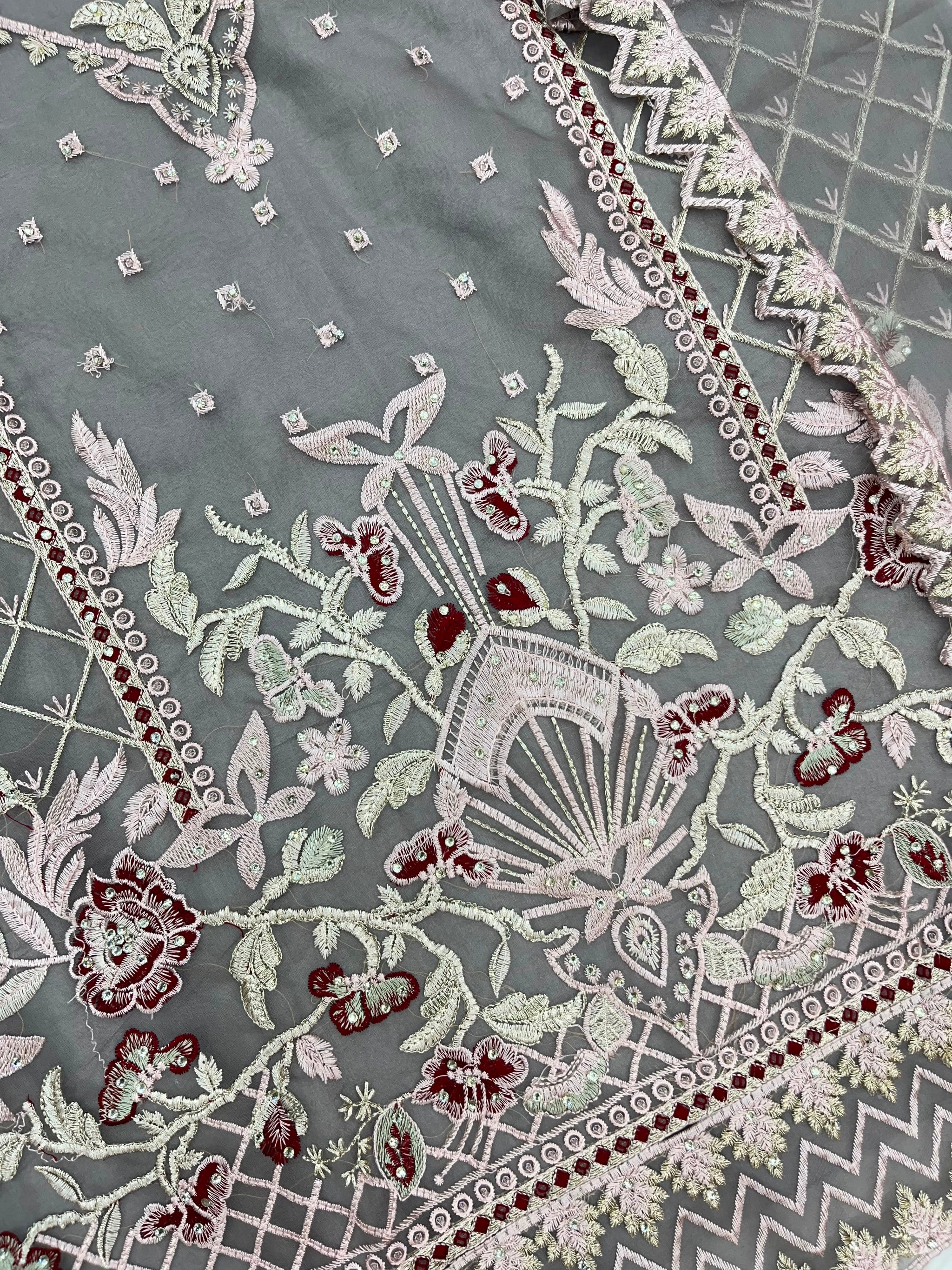 1143 Premium Pakistani Partywear - Grey