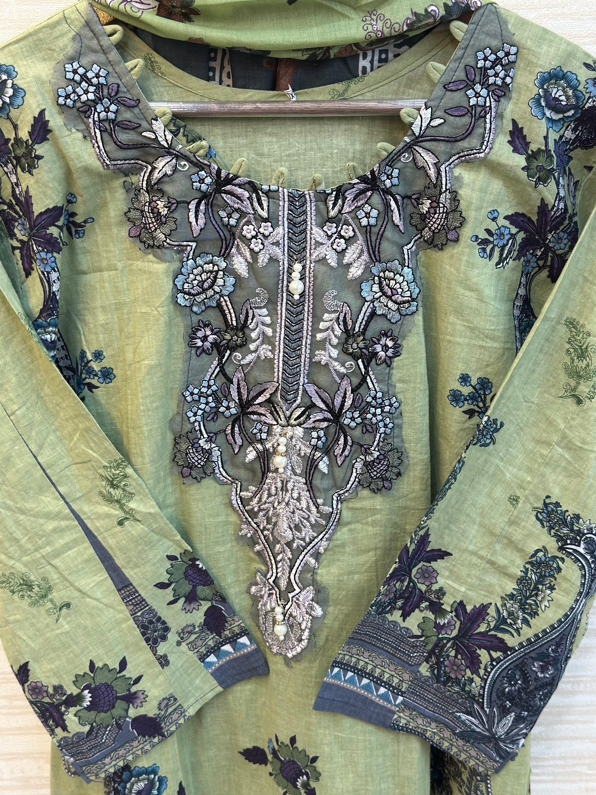 373 Own Customised Lawn Cotton