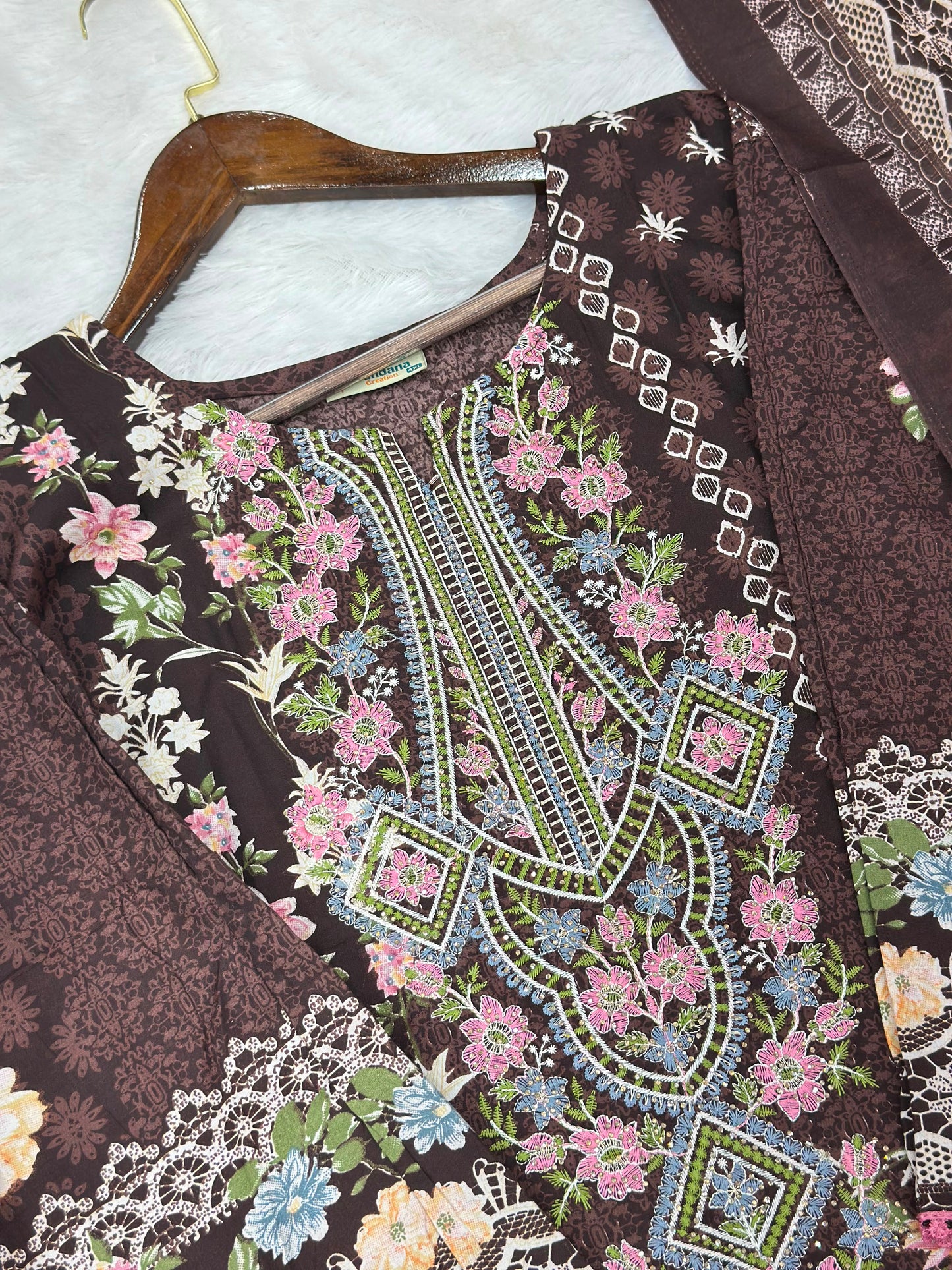 943 Pakistani Embroidered Suit