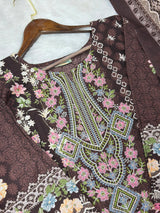 943 Pakistani Embroidered Suit