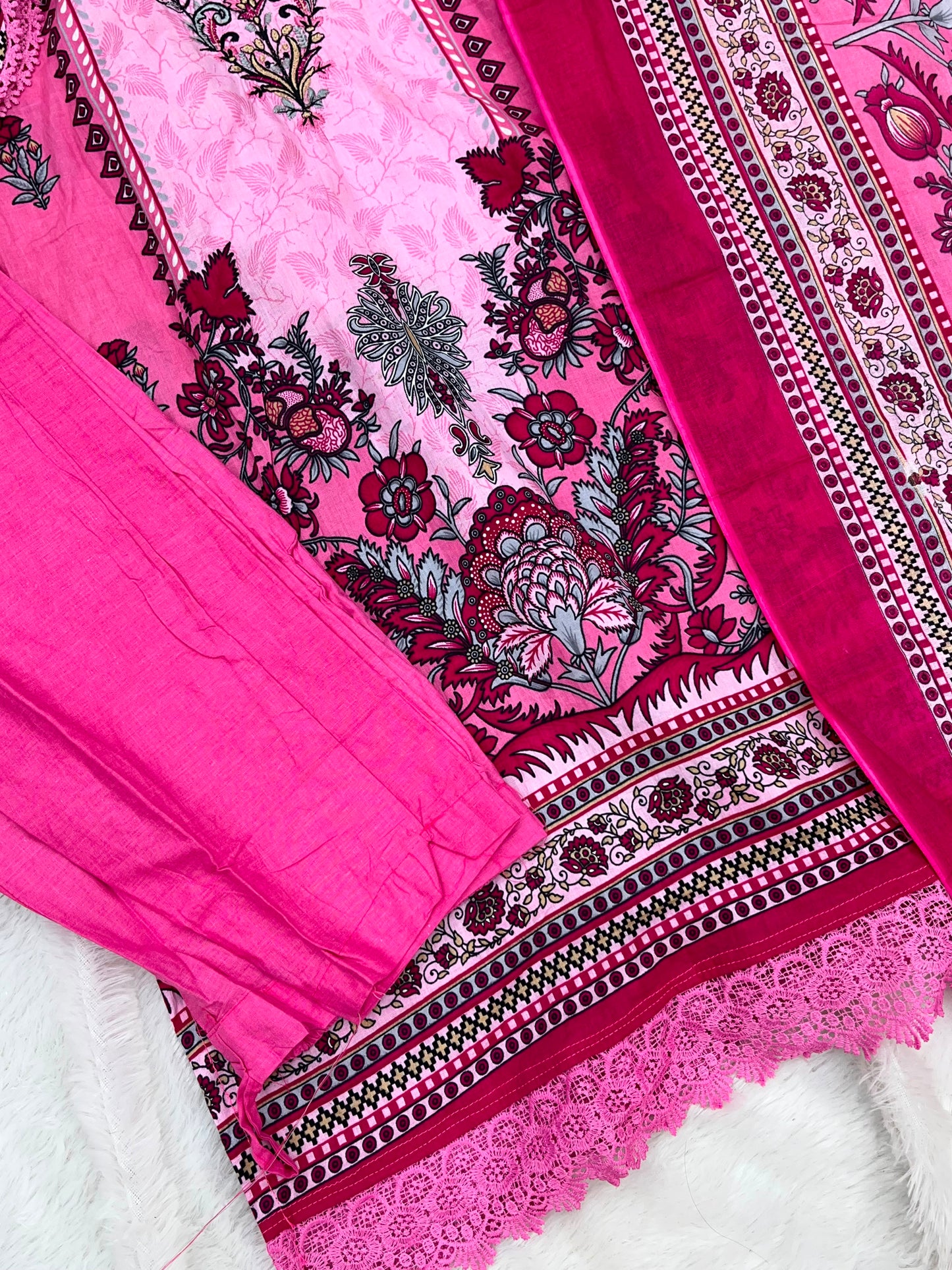 1218 Pakistani Embroidered Suit