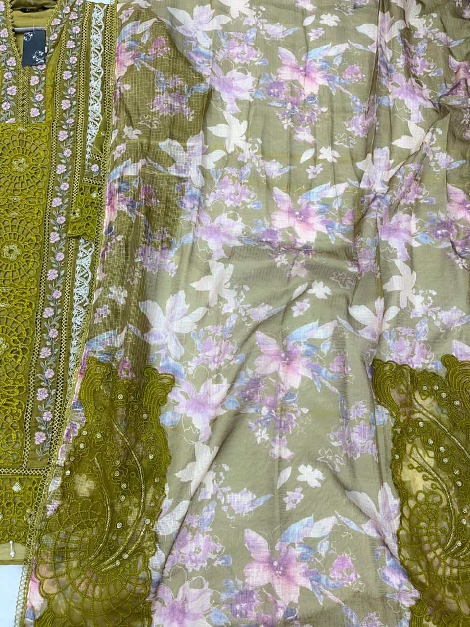 1150 Mushk Premium Pakistani Partywear
