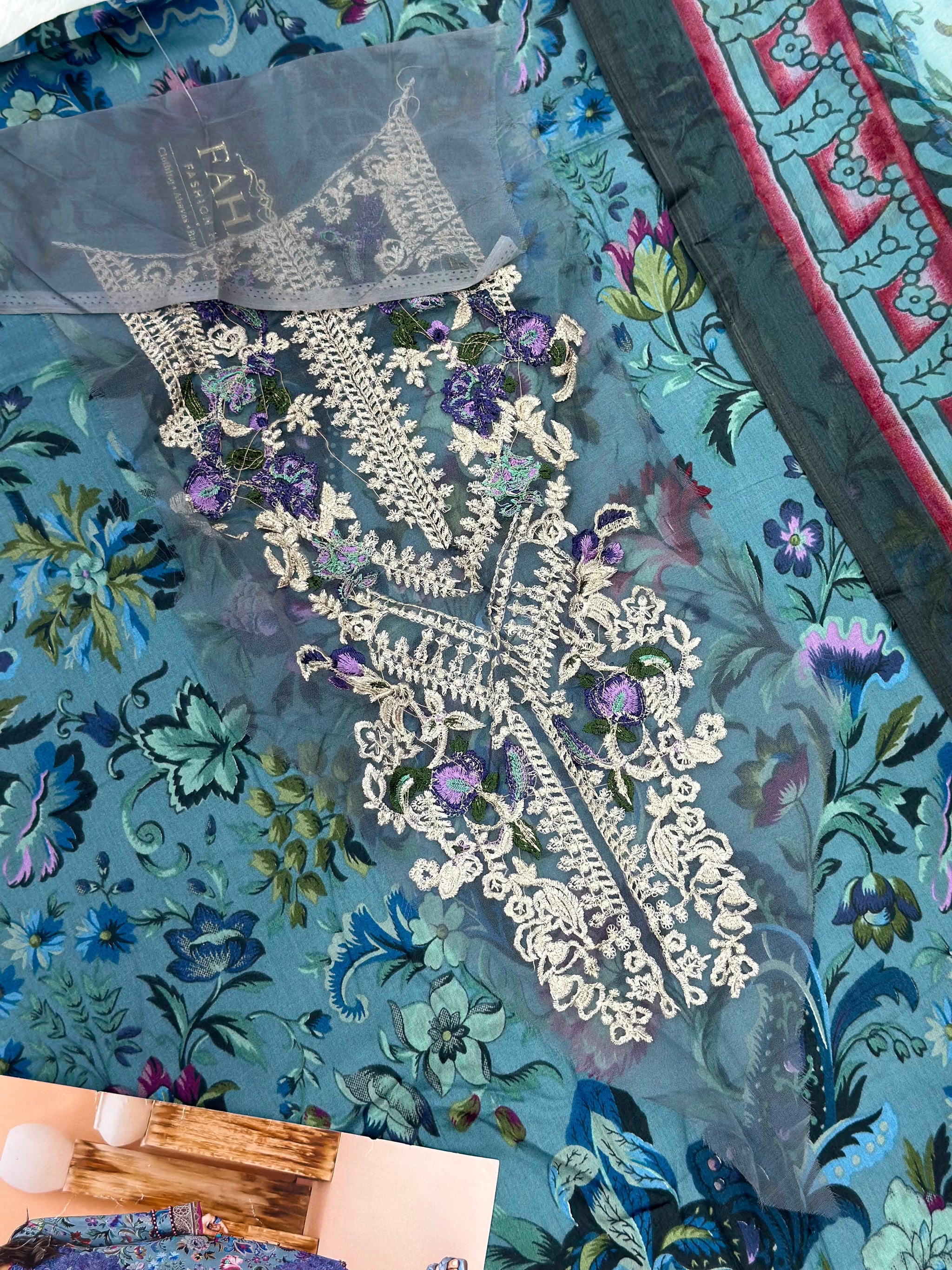 982 Unstitched Maria-B Flora Lawn Suit