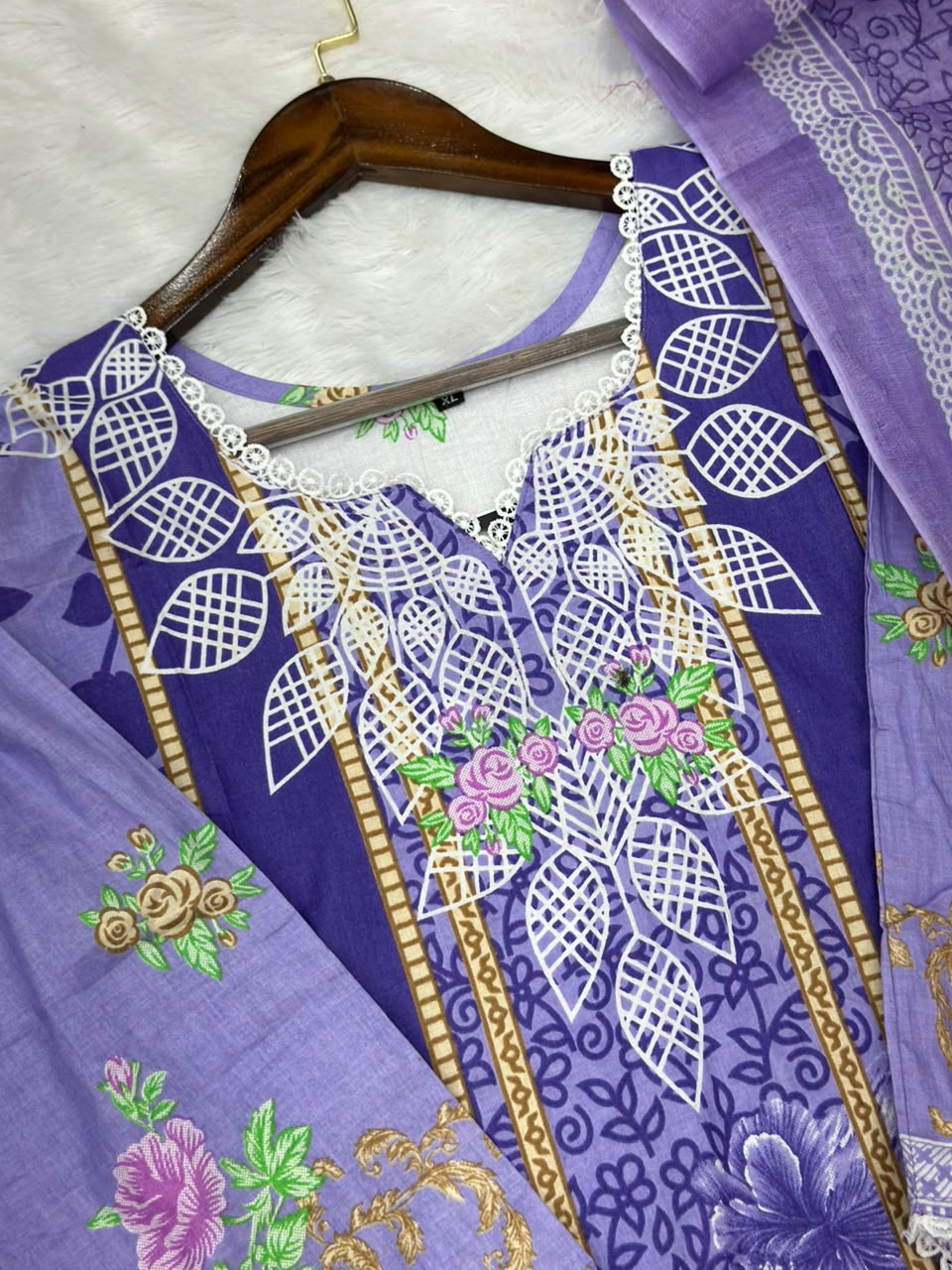 936 Pakistani Embroidered Suit