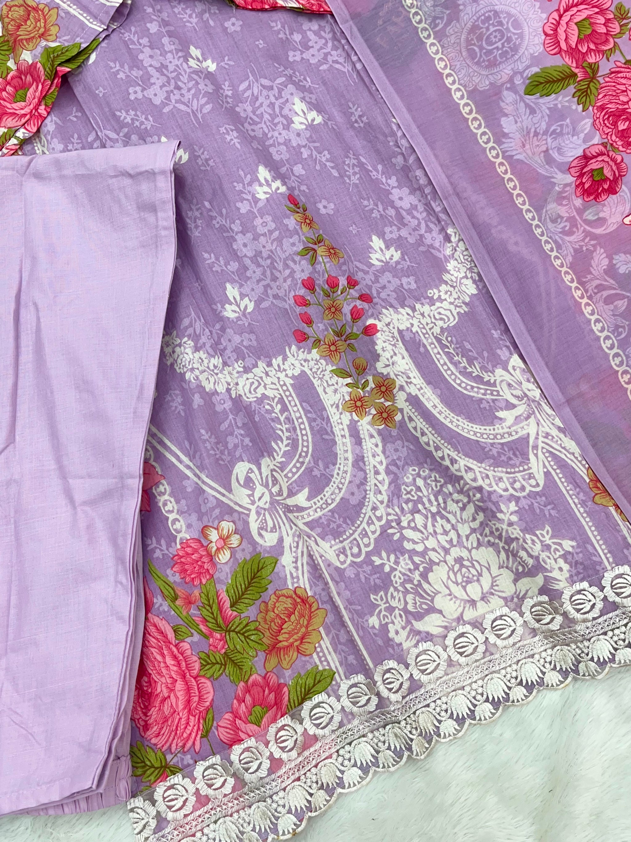 1331 Pakistani Lawn Suit