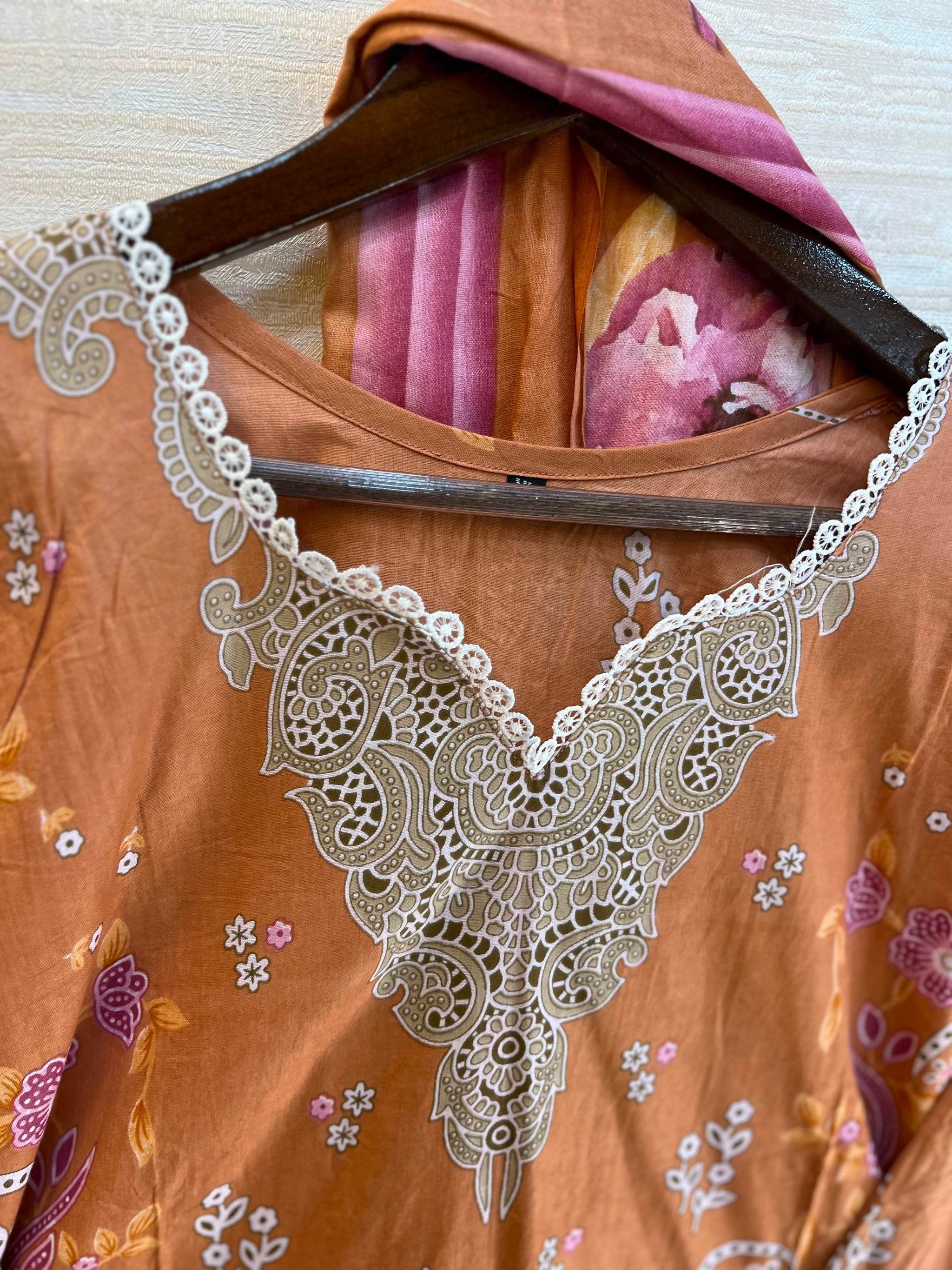 1089 Pakistani Printed Suit