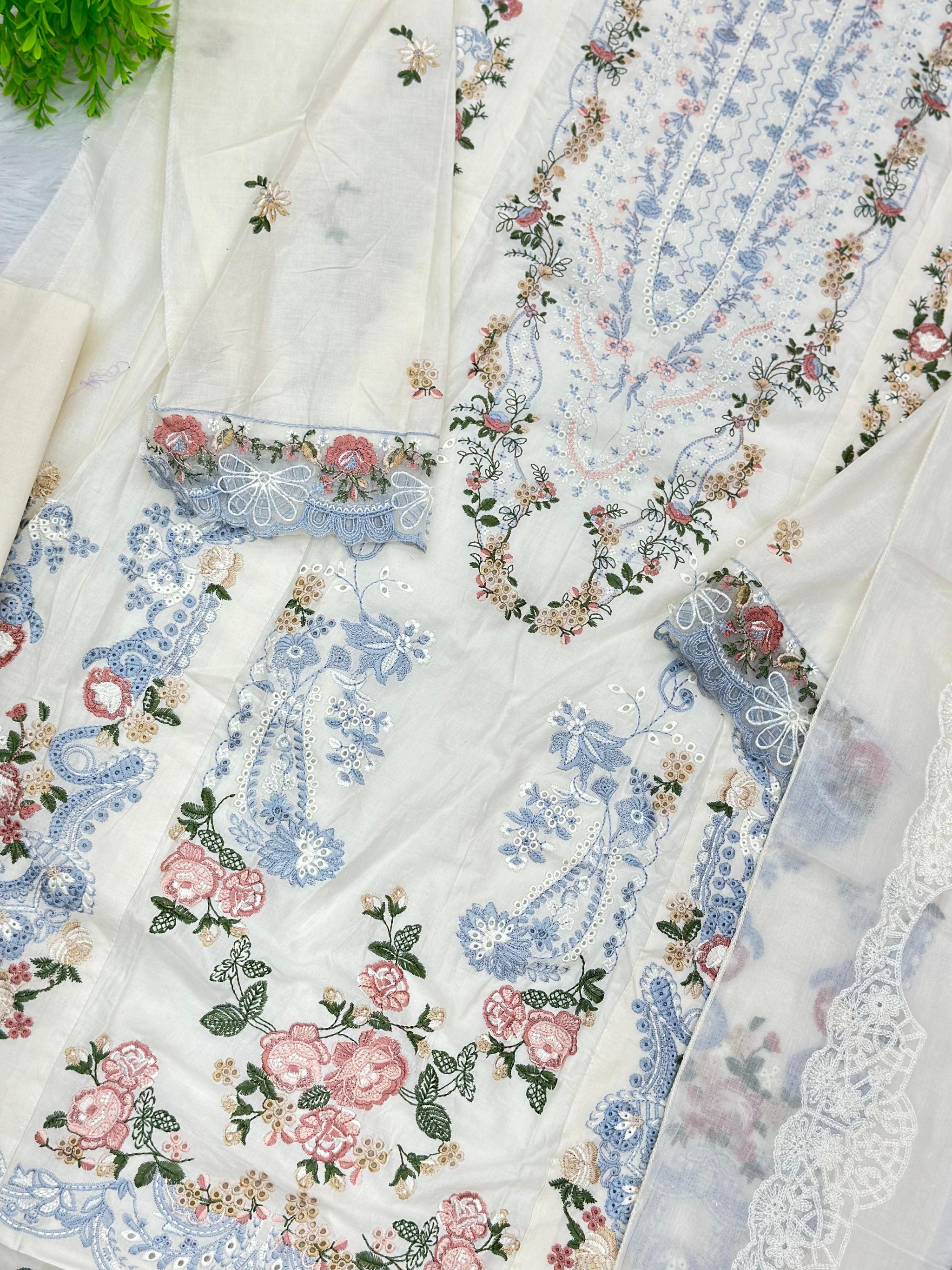 834 Elaf Pakistani Unstitched chikan Lawn Suit