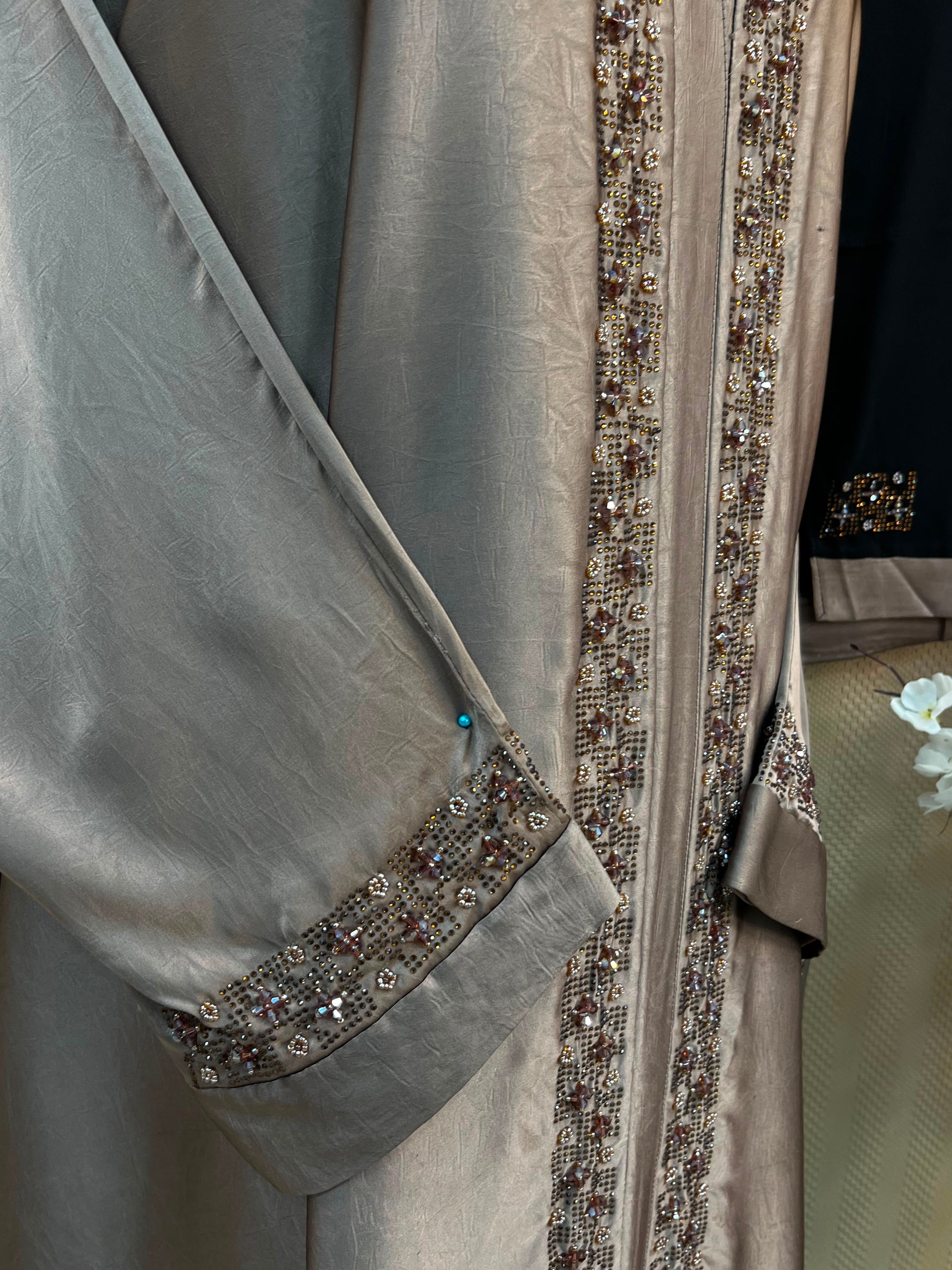 1120 The Premium Abaya - Mocha Taupe