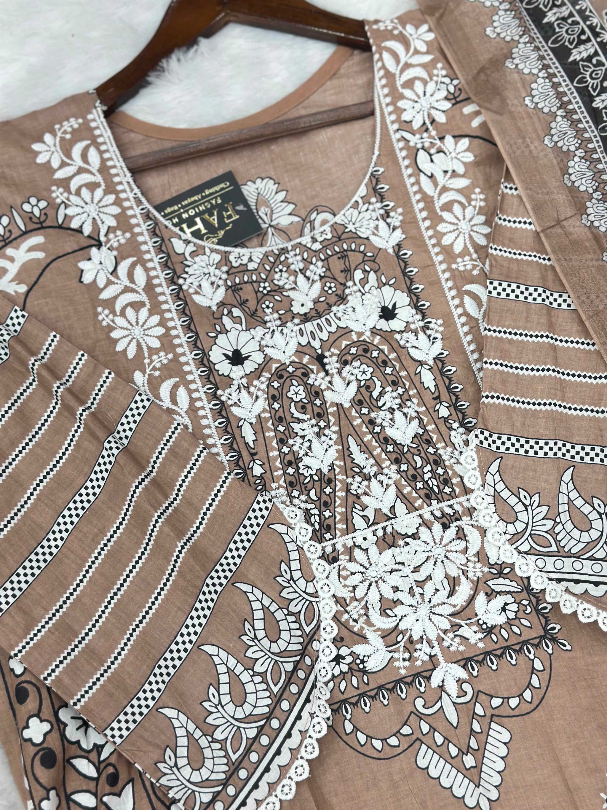 953 Pakistani Embroidered Suit