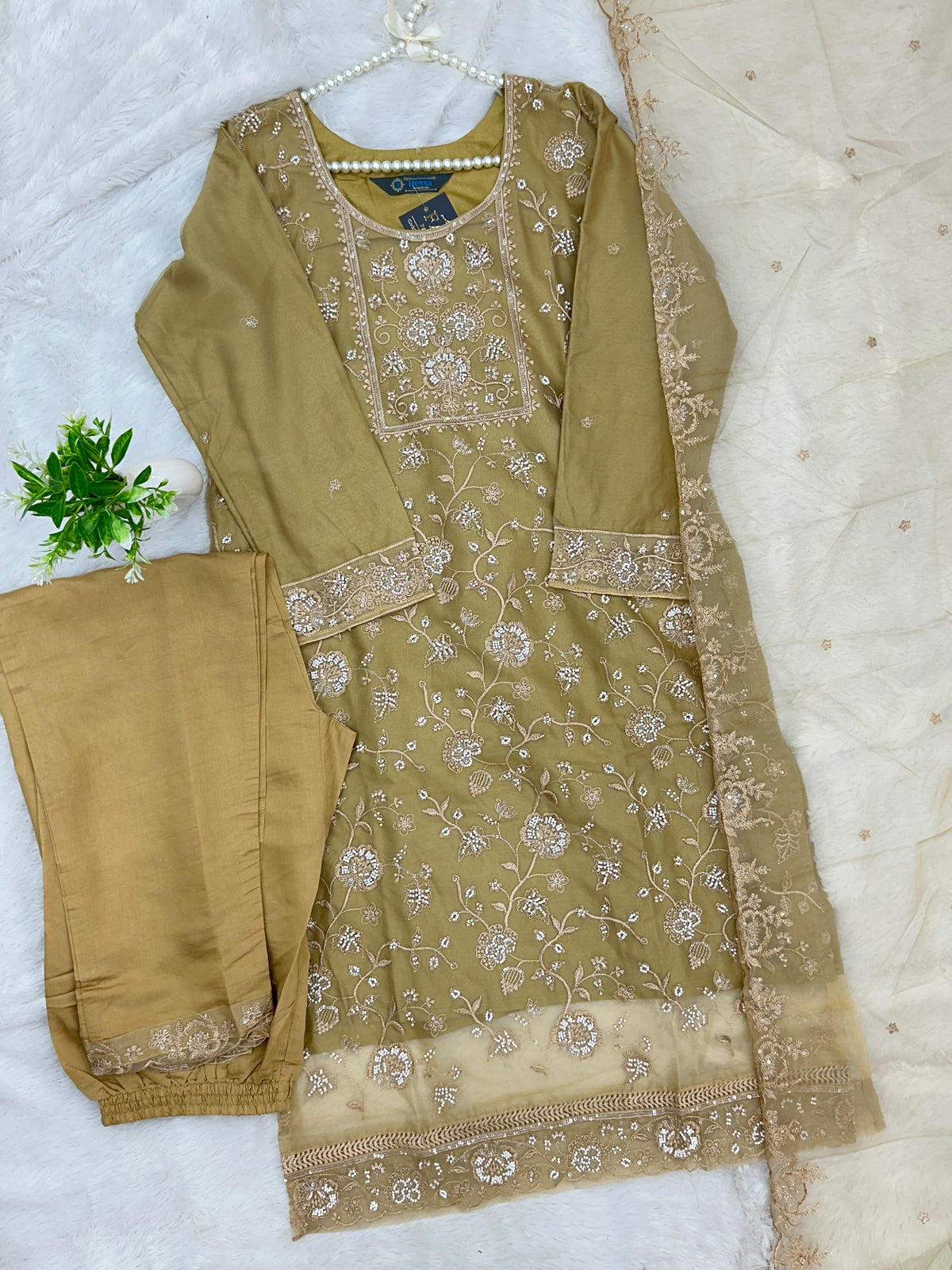 1432 Heavy Pakistani Partywear - Mehendi Green