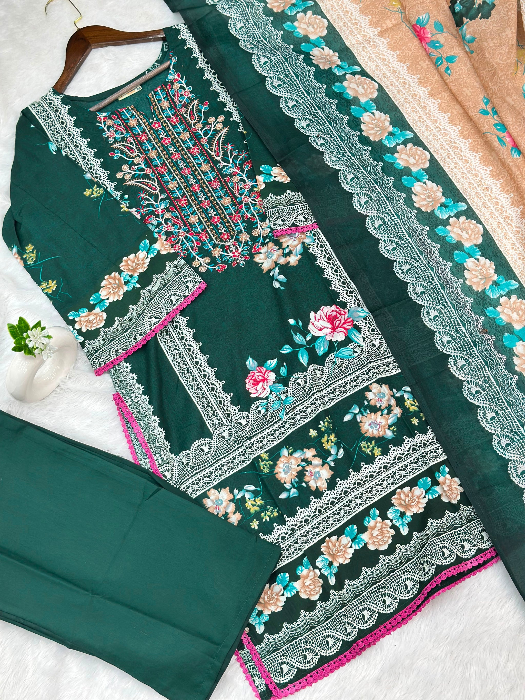 946 Pakistani Embroidered Suit