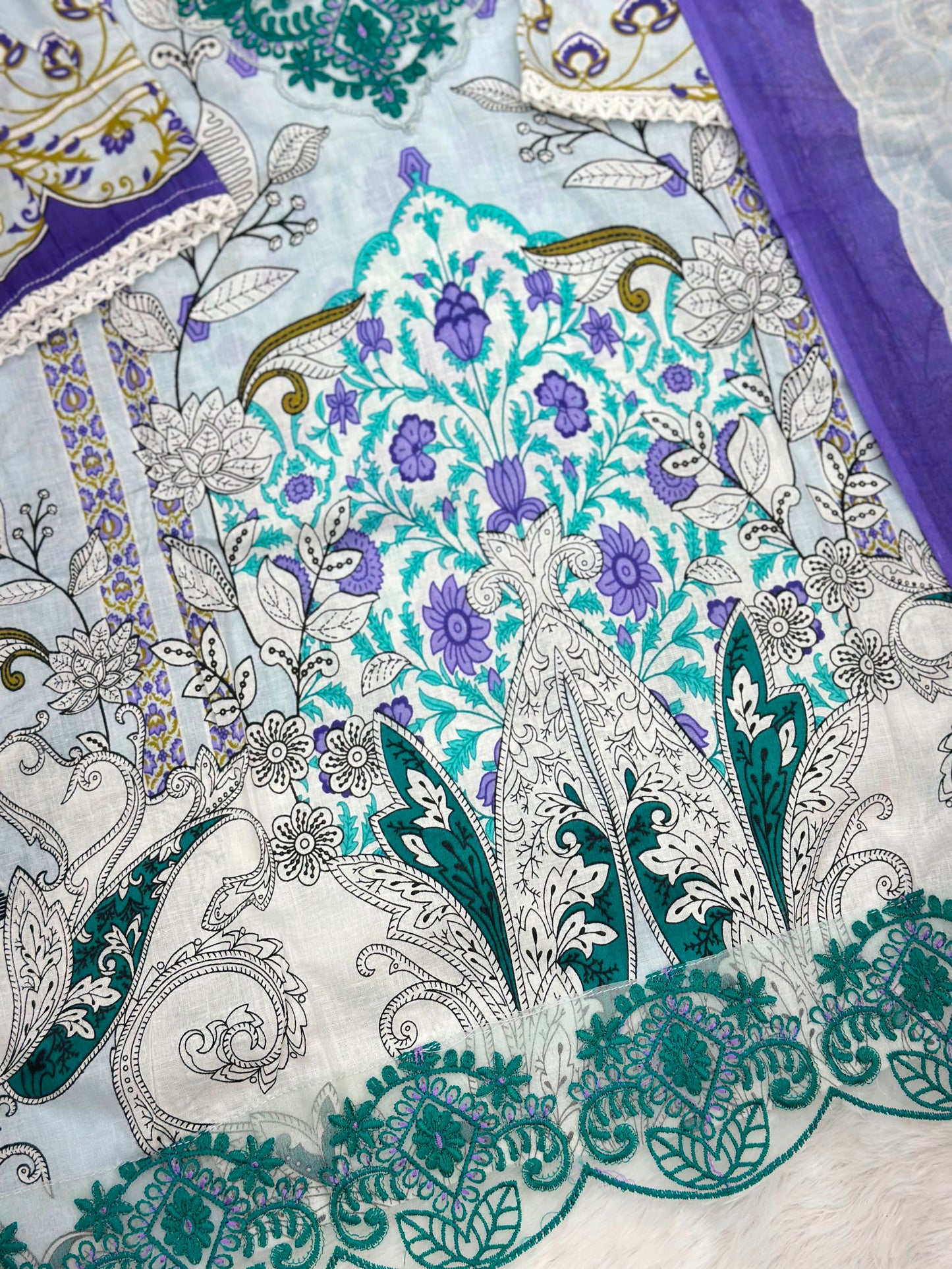 721 Pakistani Heavy Lawn Suit