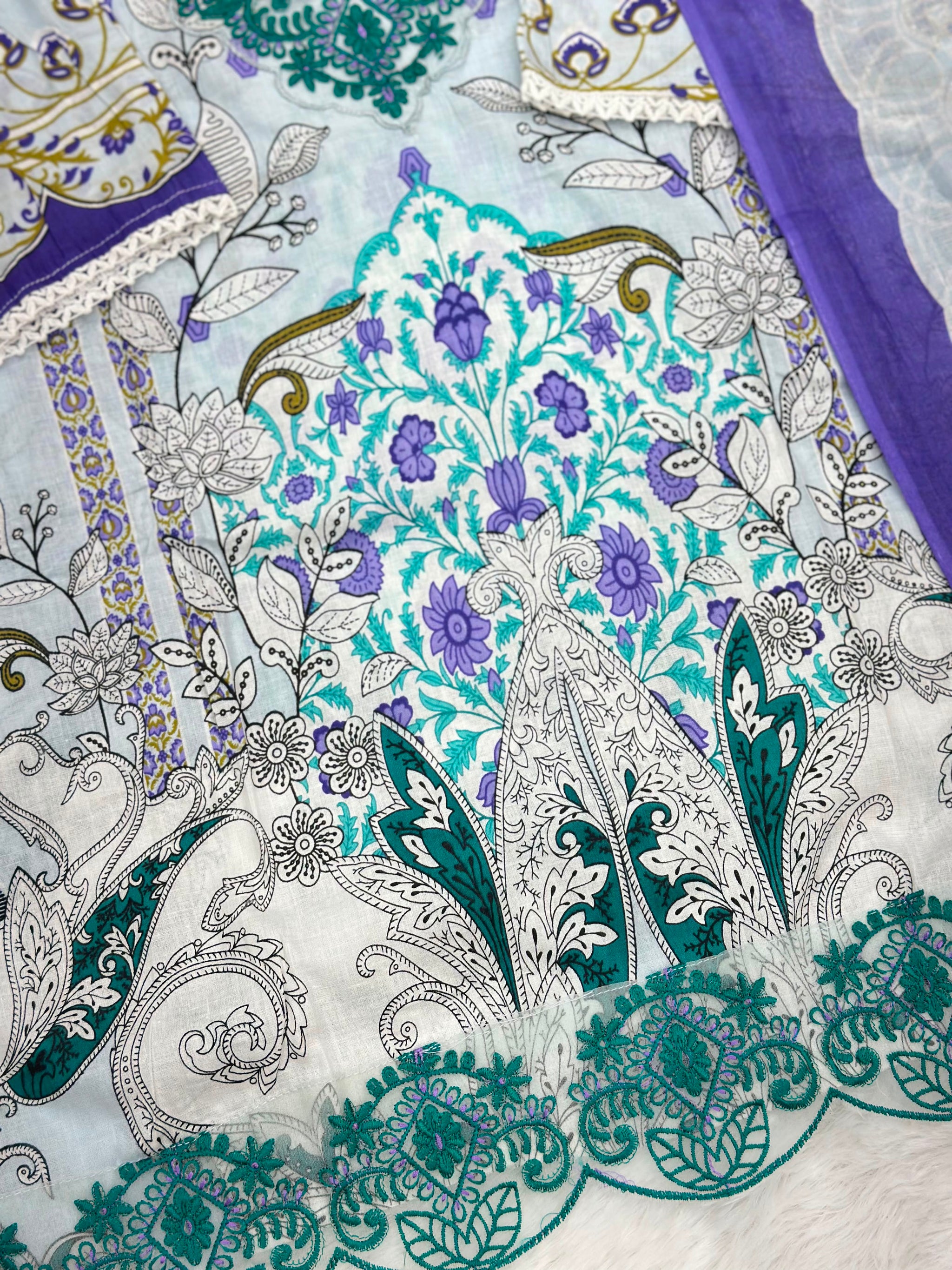 721 Pakistani Heavy Lawn Suit