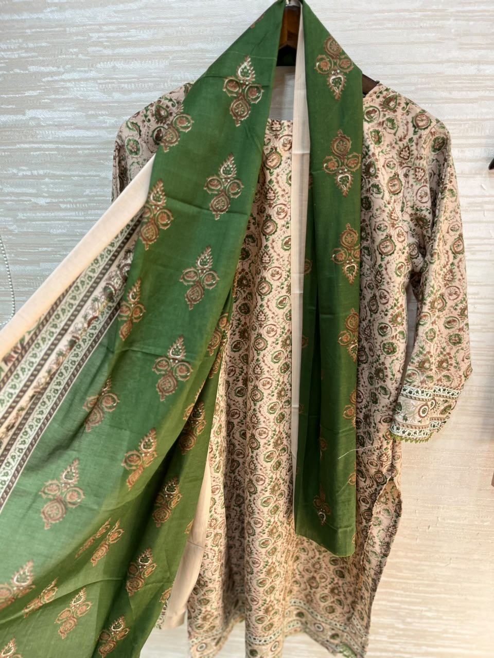 1103 Pakistani Embroidered Suit