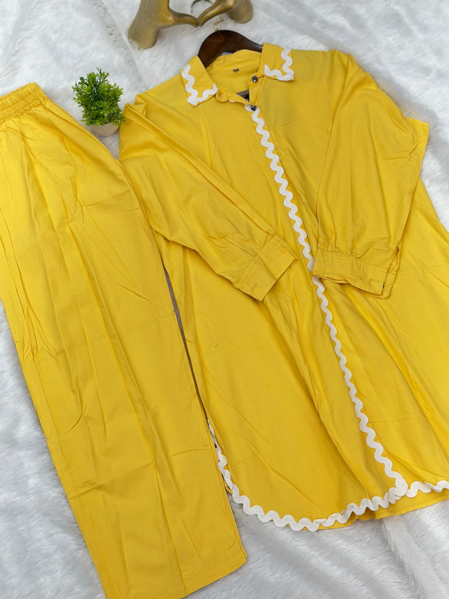 694 Casual Cordsets - Yellow