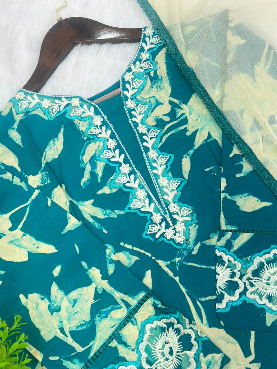 812 Readymade Pakistani Printed Coord-Set