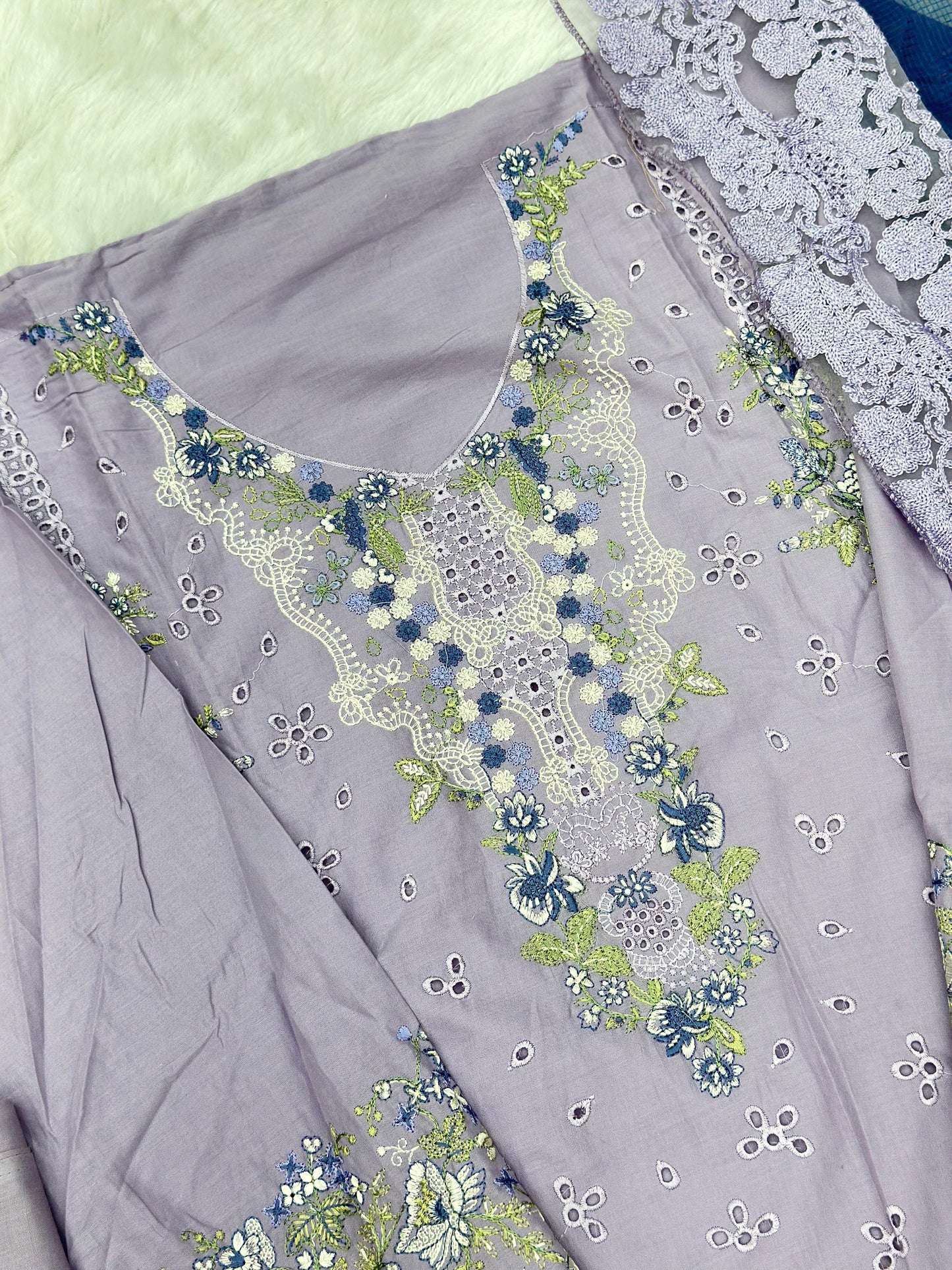 836 Kahf Pakistani Unstitched Lawn Suit