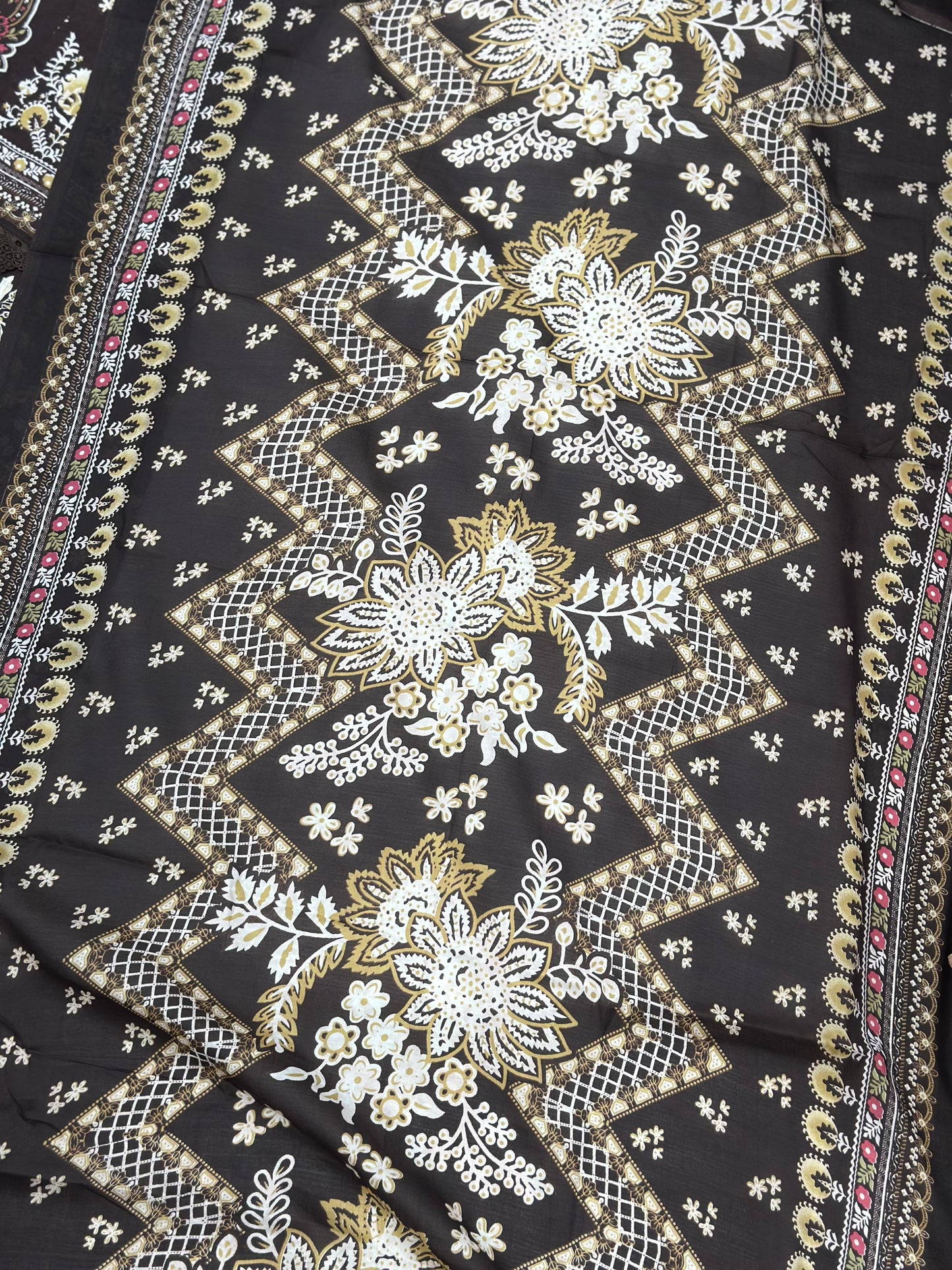 957 Pakistani Printed Suit