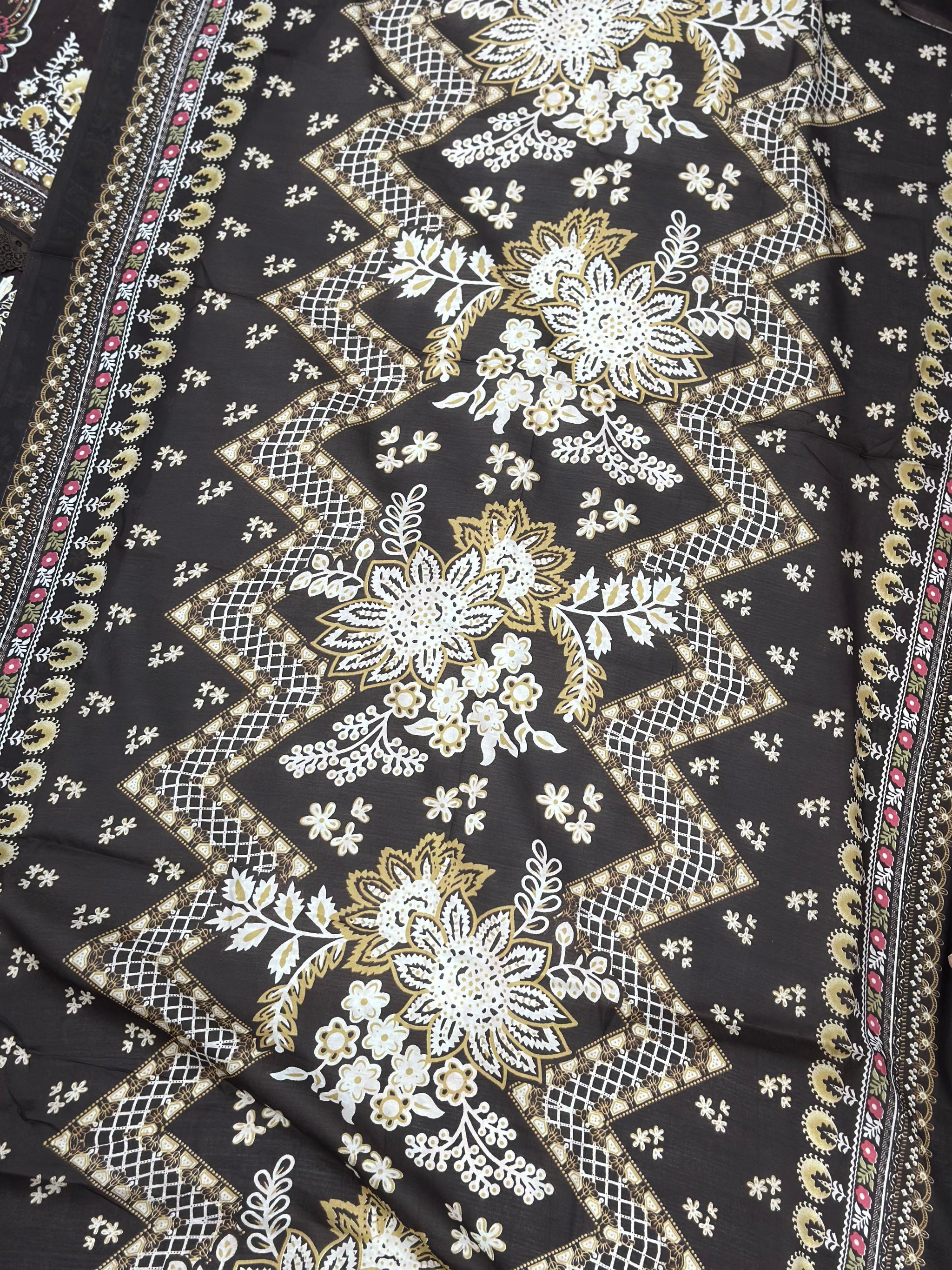 957 Pakistani Printed Suit