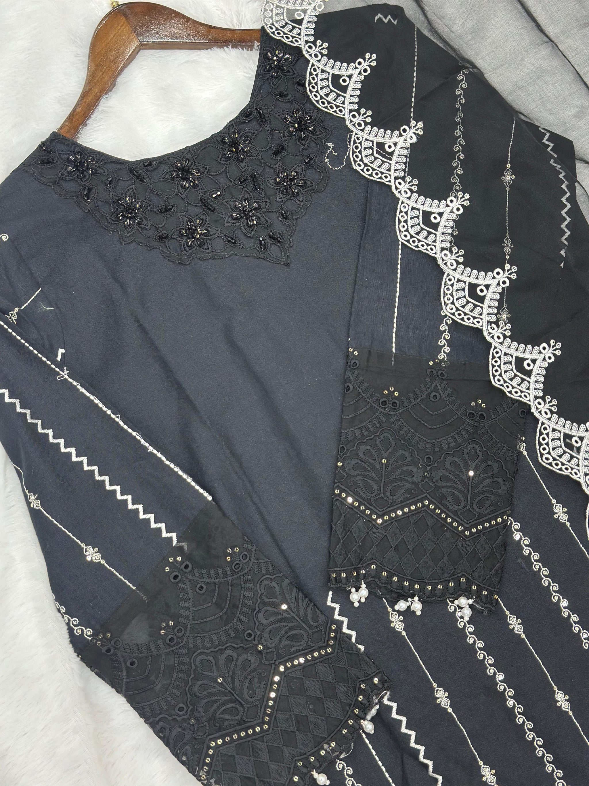 622 Premium Embroidered Pakistani Party Wear - Black