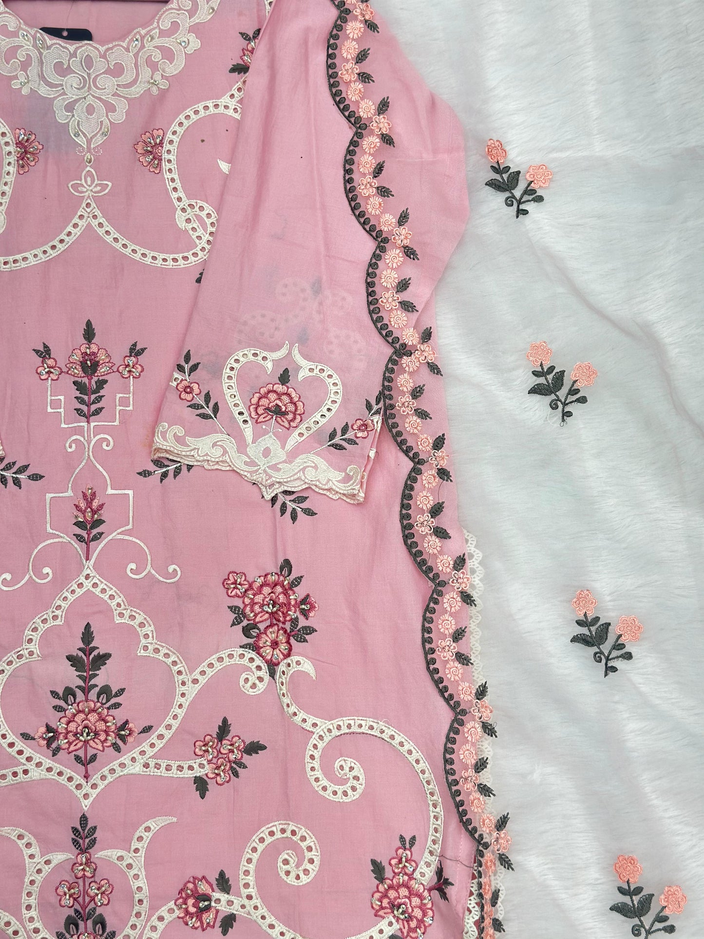 658 Premium Pakistani Lawn Cordset Set