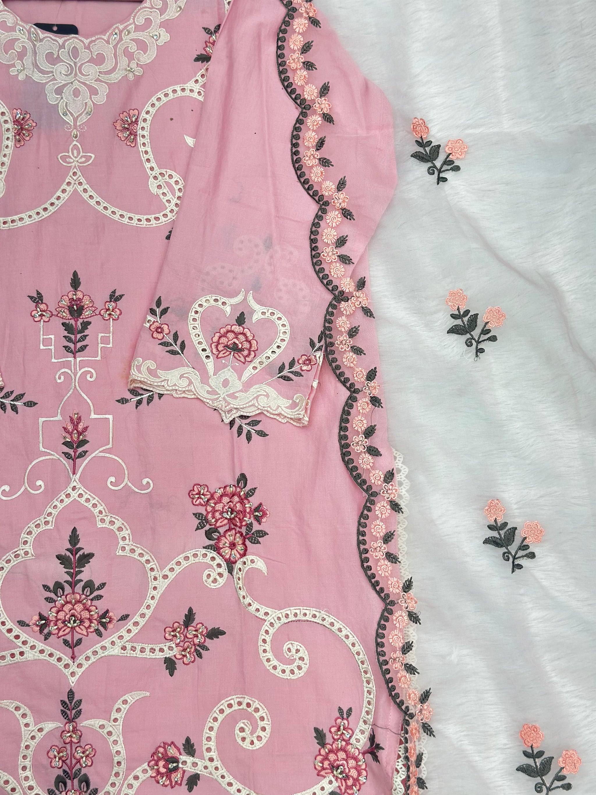 658 Premium Pakistani Lawn Cordset Set