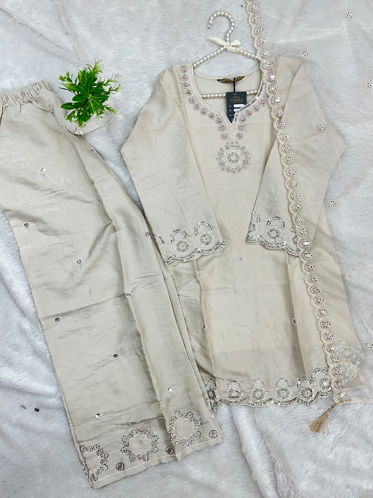 1431 Heavy Pakistani Partywear - Peach