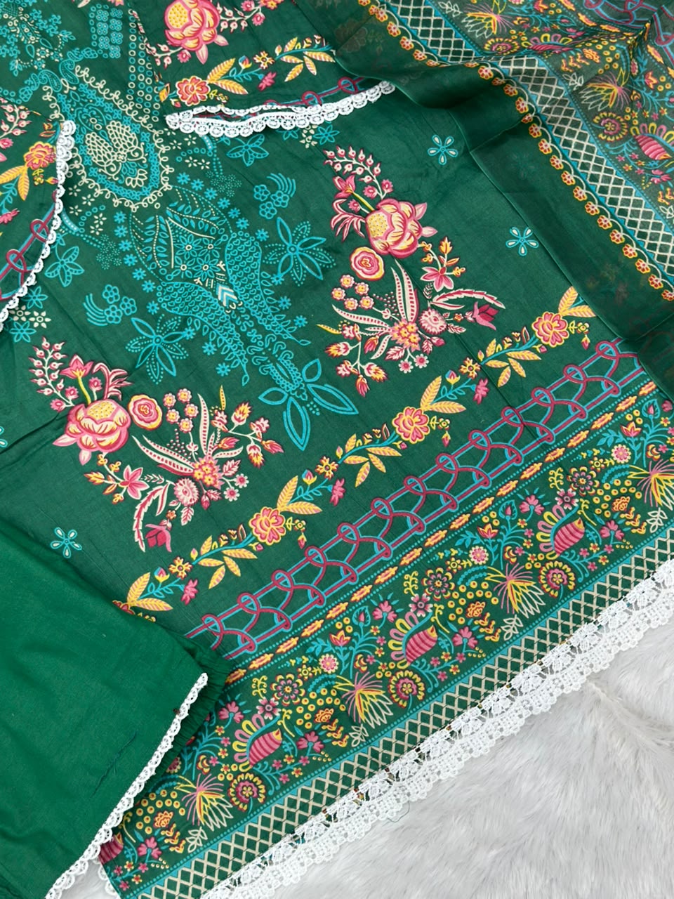 935 Pakistani Embroidered Suit