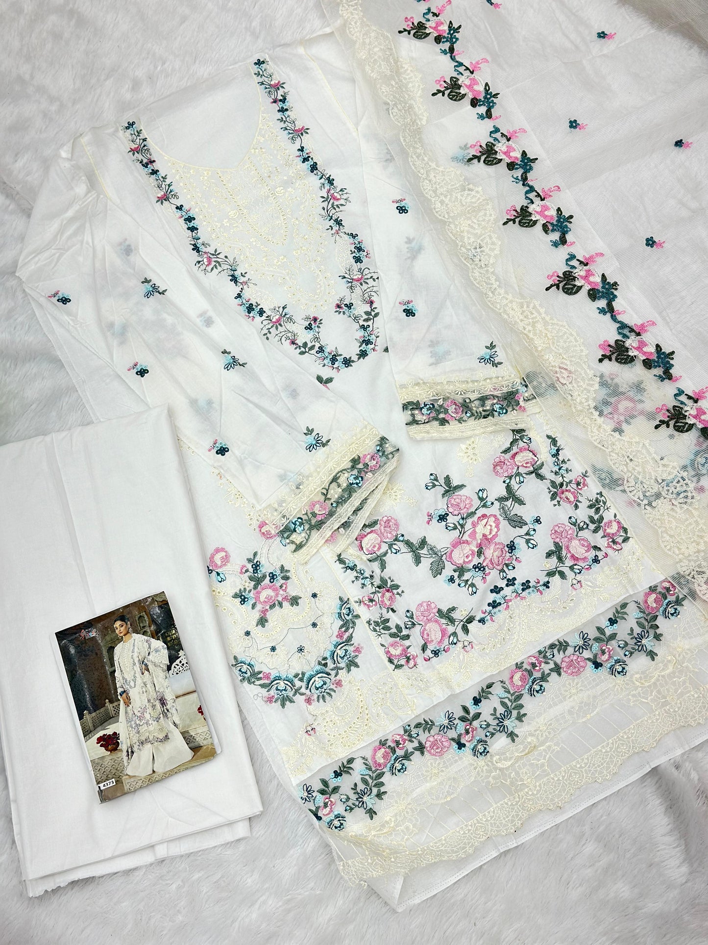 867 Elaf Pakistani Unstitched chikan Lawn Suit