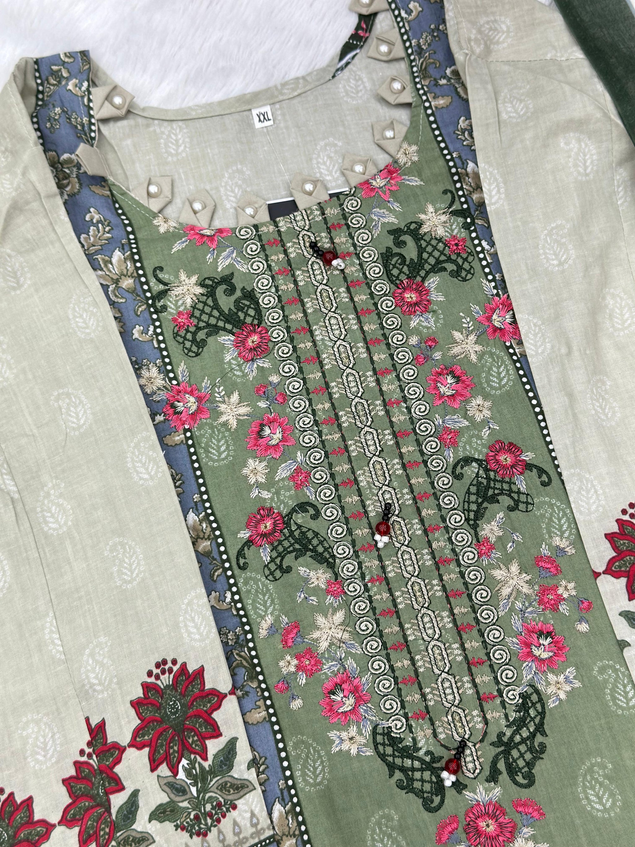 854 Readymade Pakistani Floral Embroidery Lawn Suit