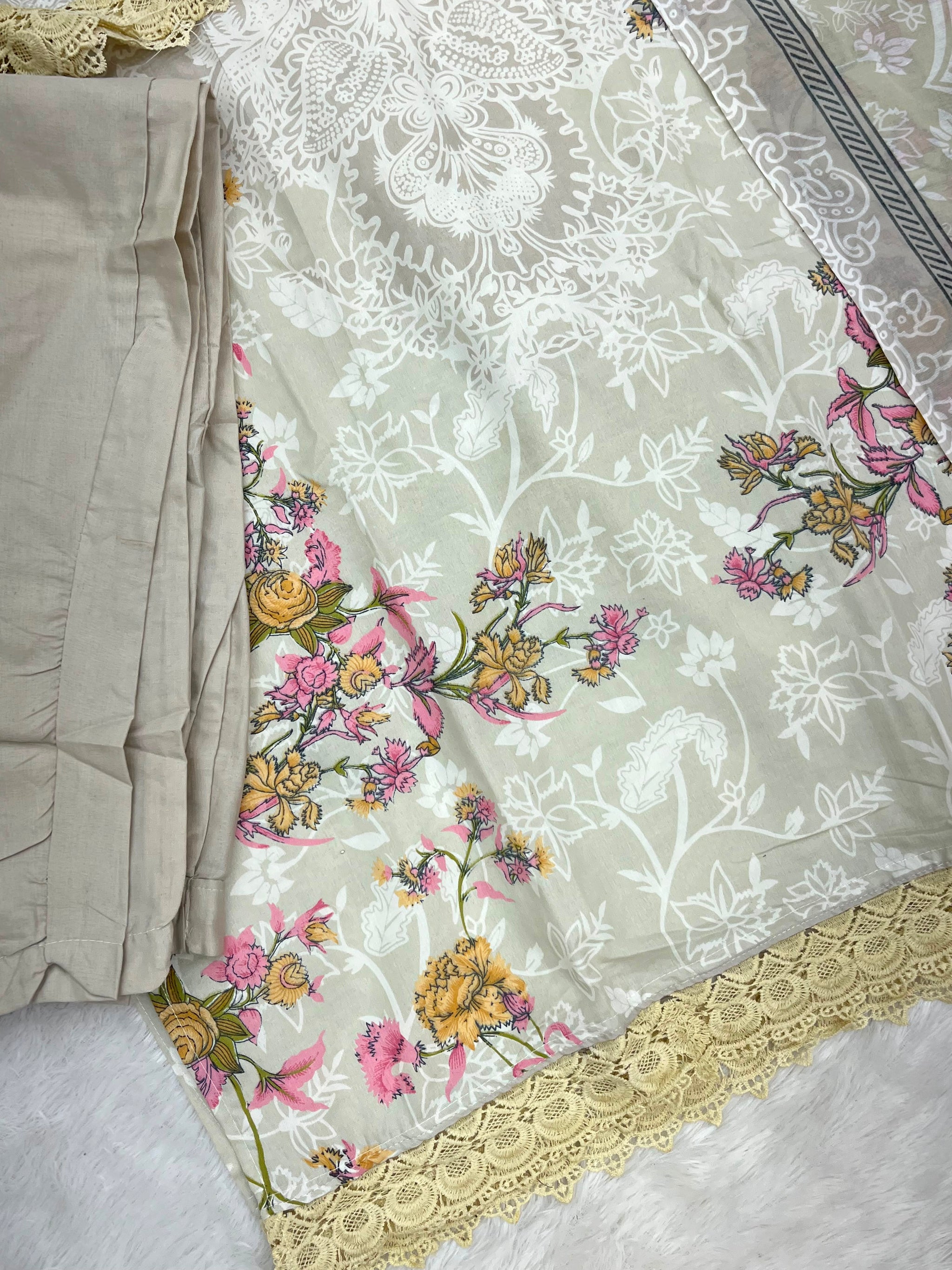 1261 Pakistani Printed Suit
