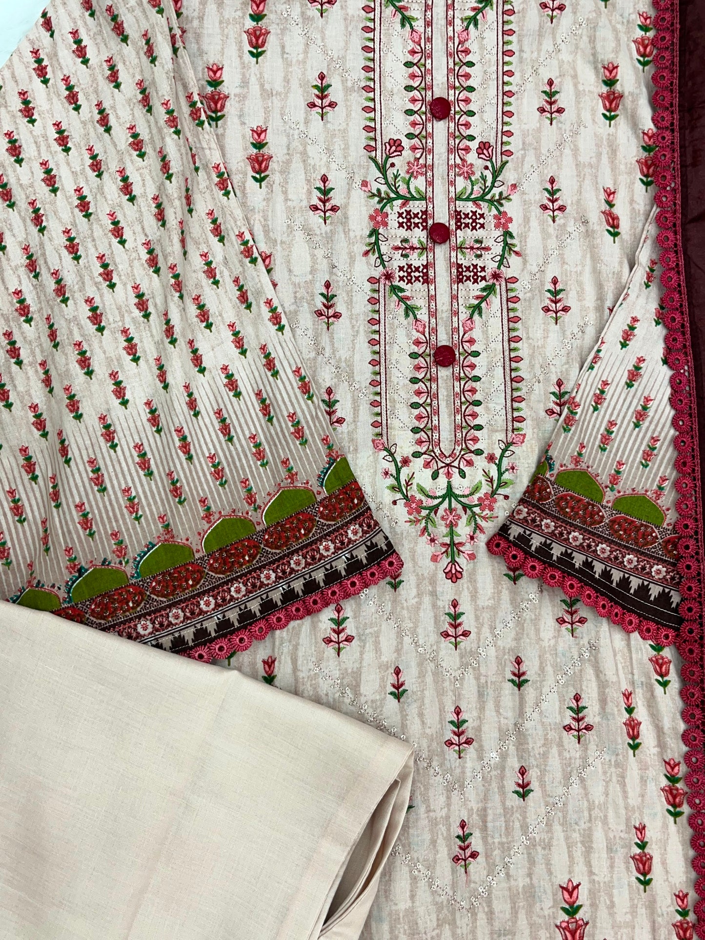 1328 Pakistani Lawn Suit