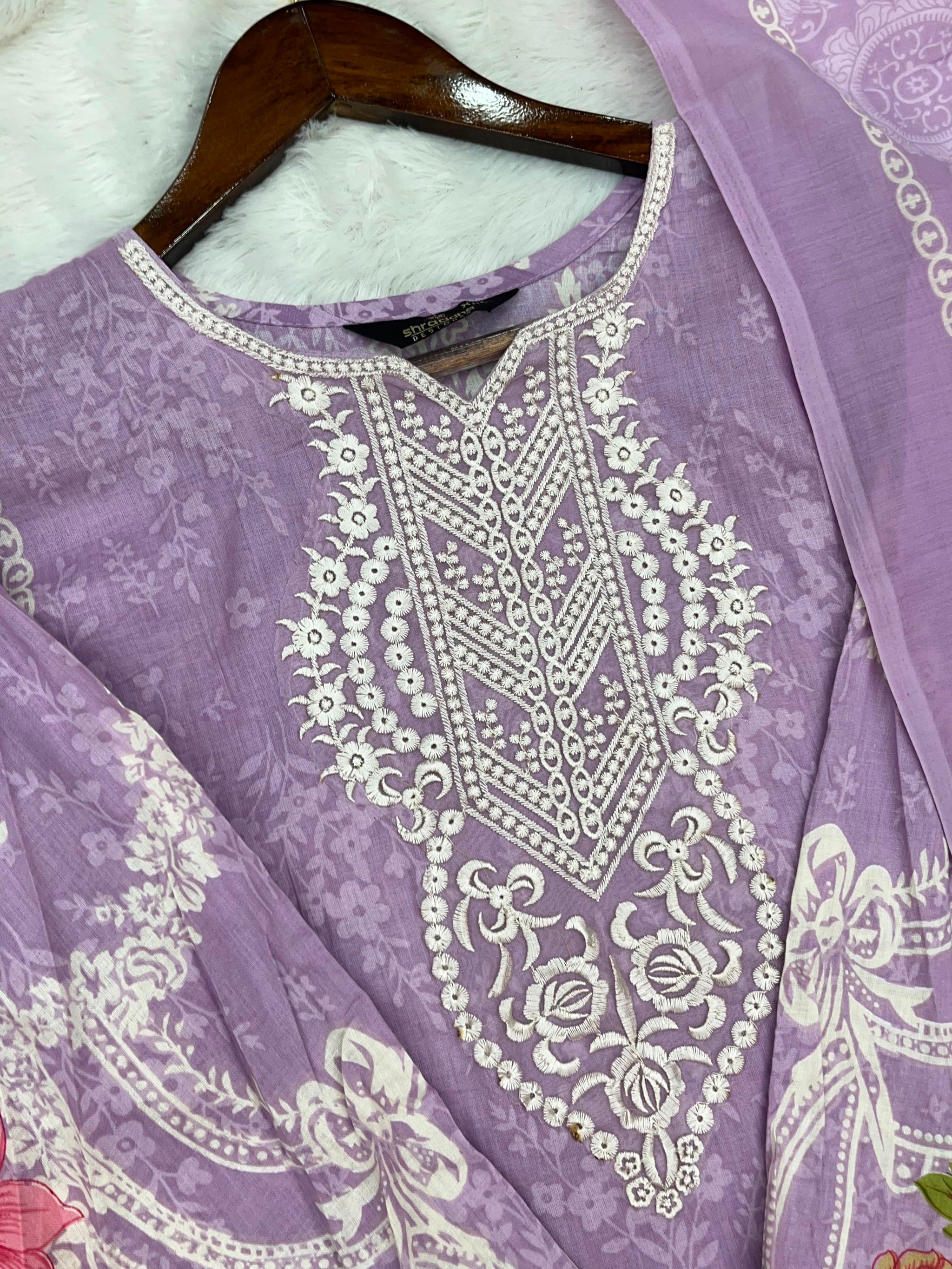 1331 Pakistani Lawn Suit