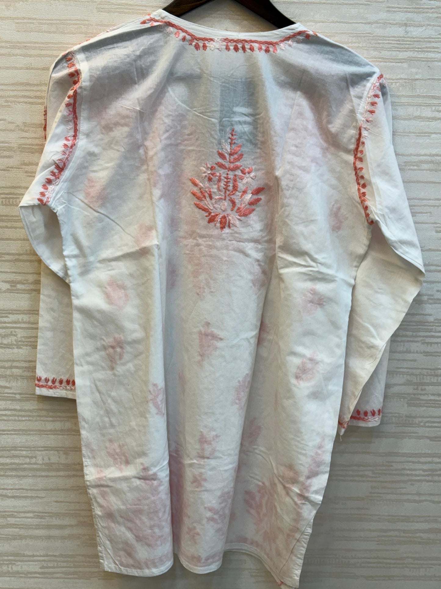 618 Lucknowi Short Kurti Set | White - Peach