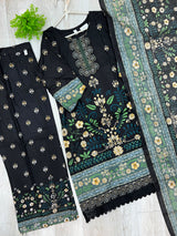 1523 Pakistani Embroidered Suit