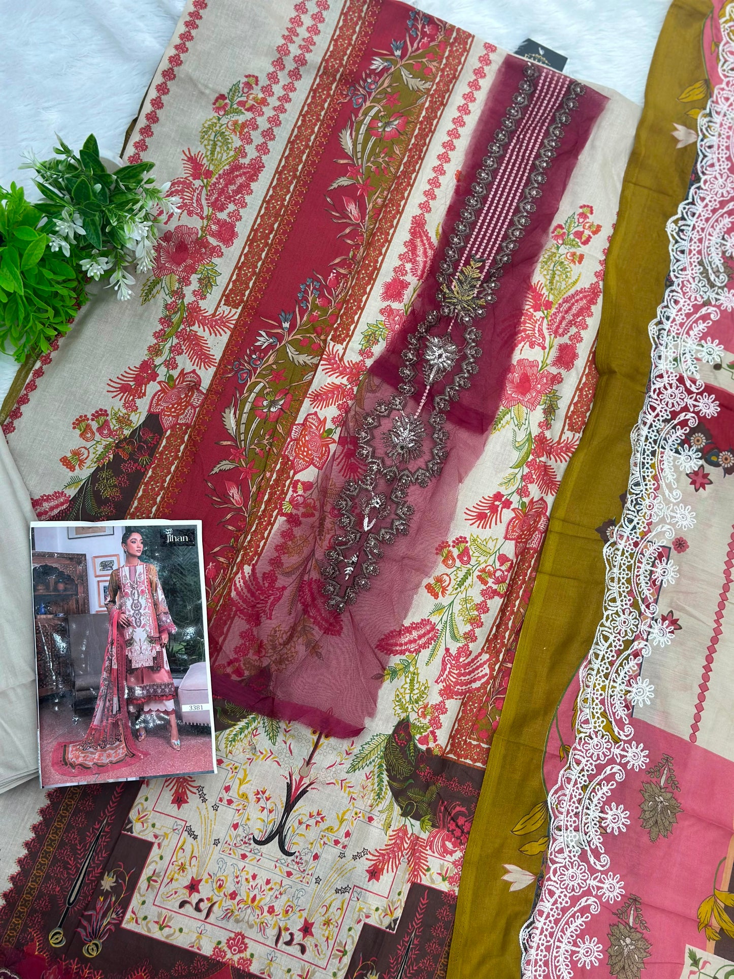 980 Unstitched Jihan Needle Wonder Lawn Suit