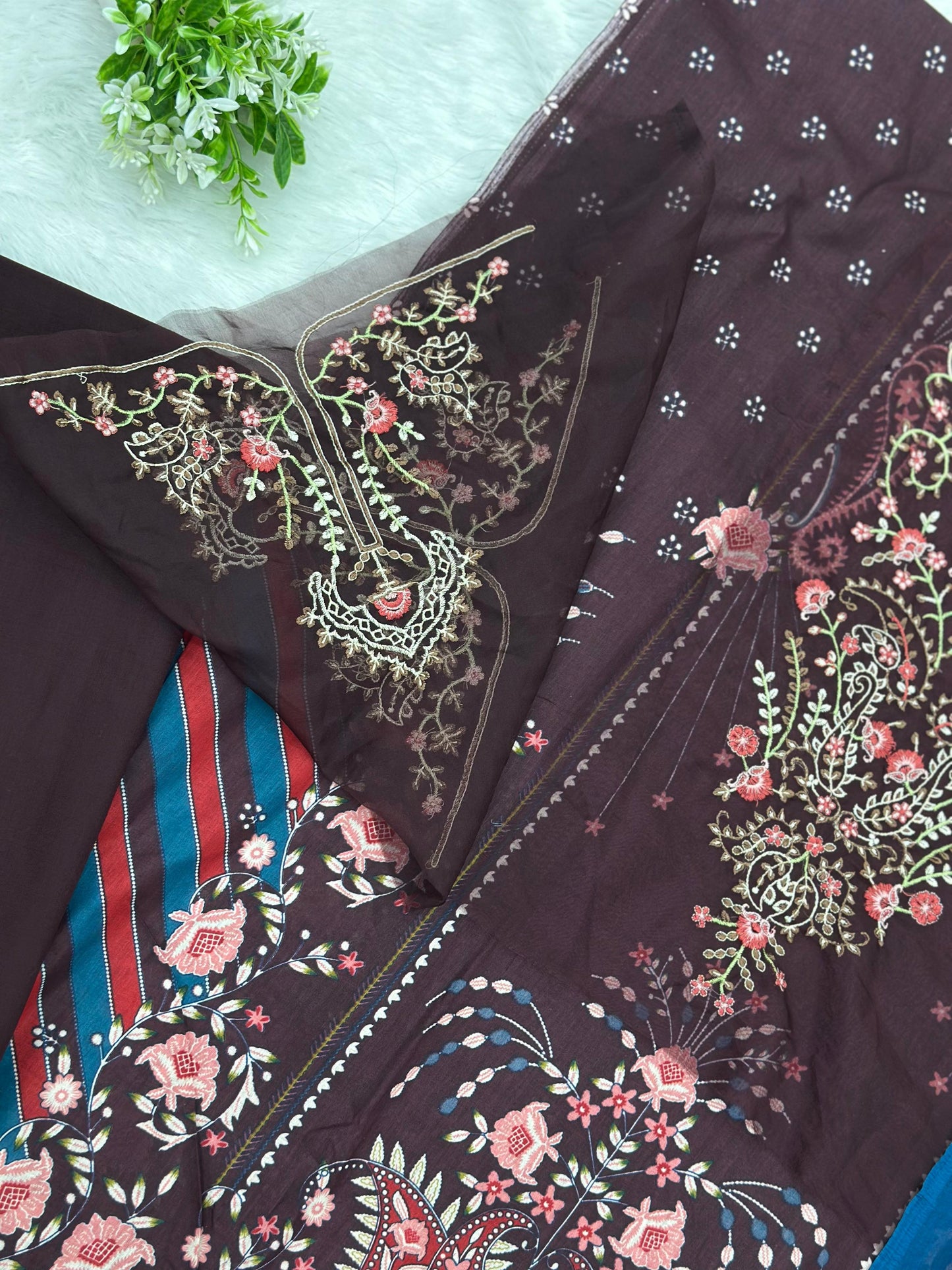 1004 Unstitched Casual Lawn Suit