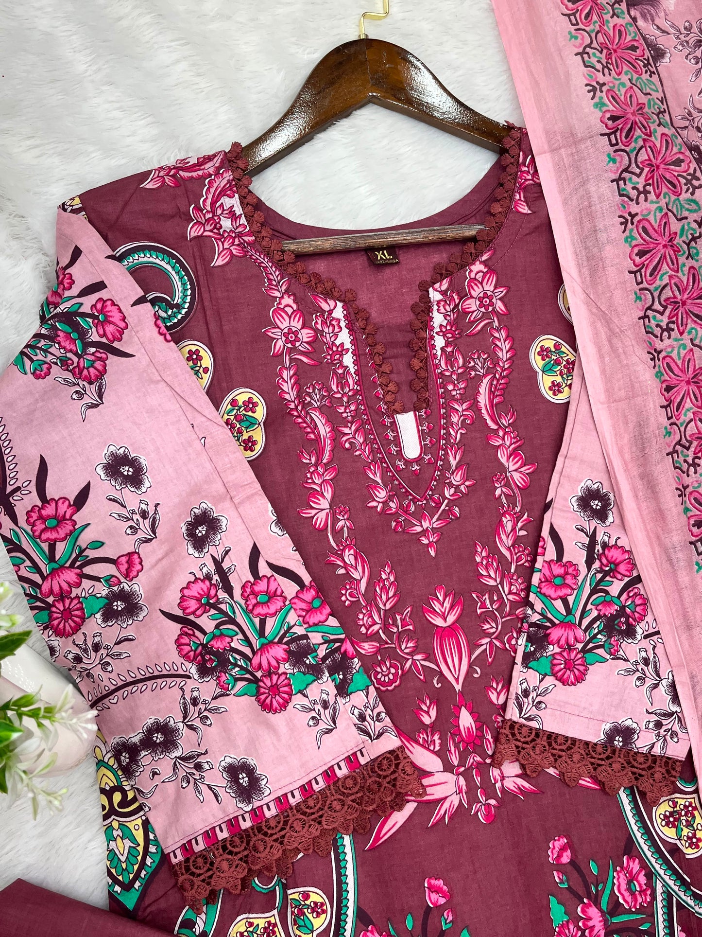 1322 Pakistani Printed Suit