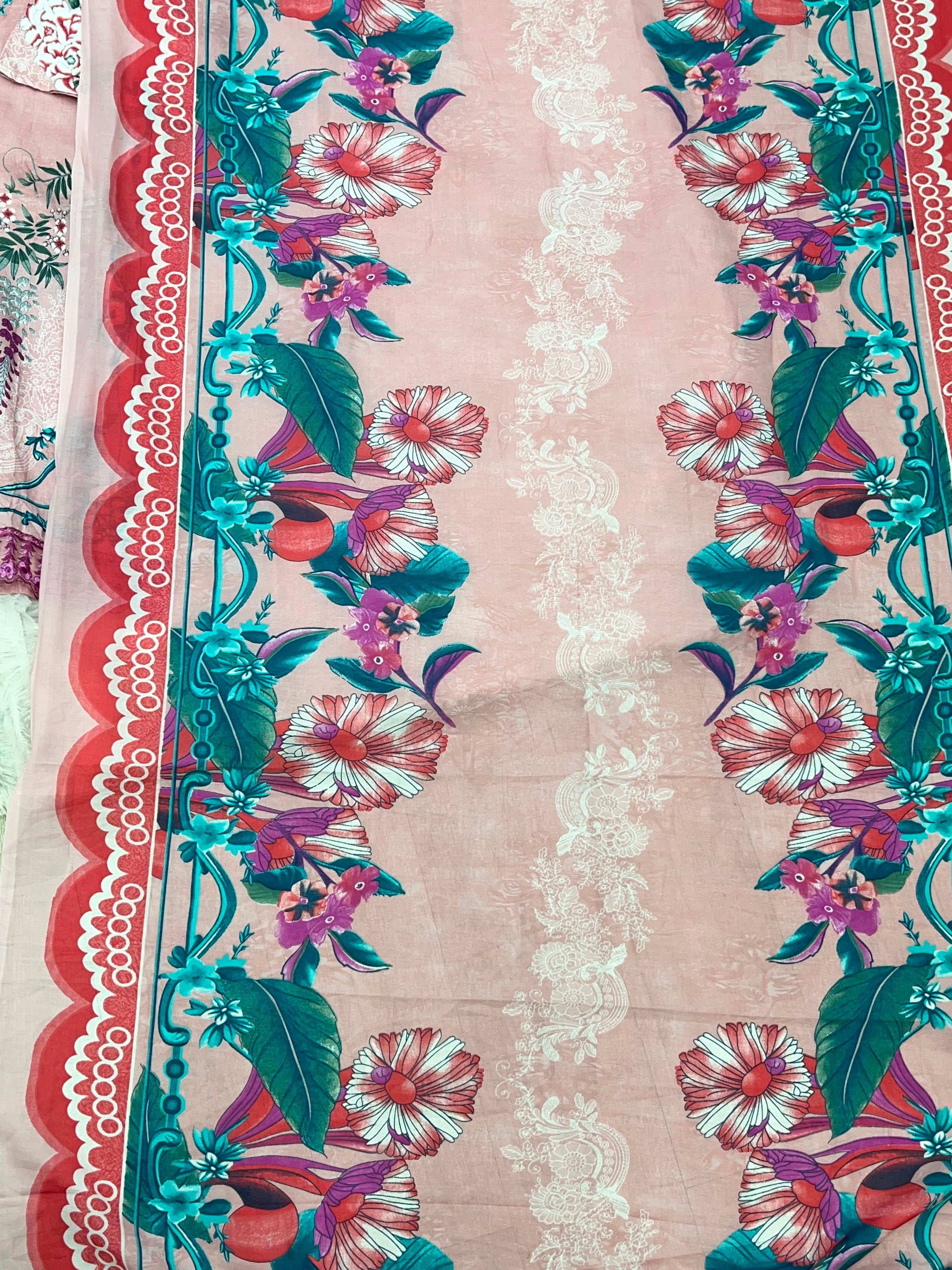 1332 Pakistani Lawn Suit